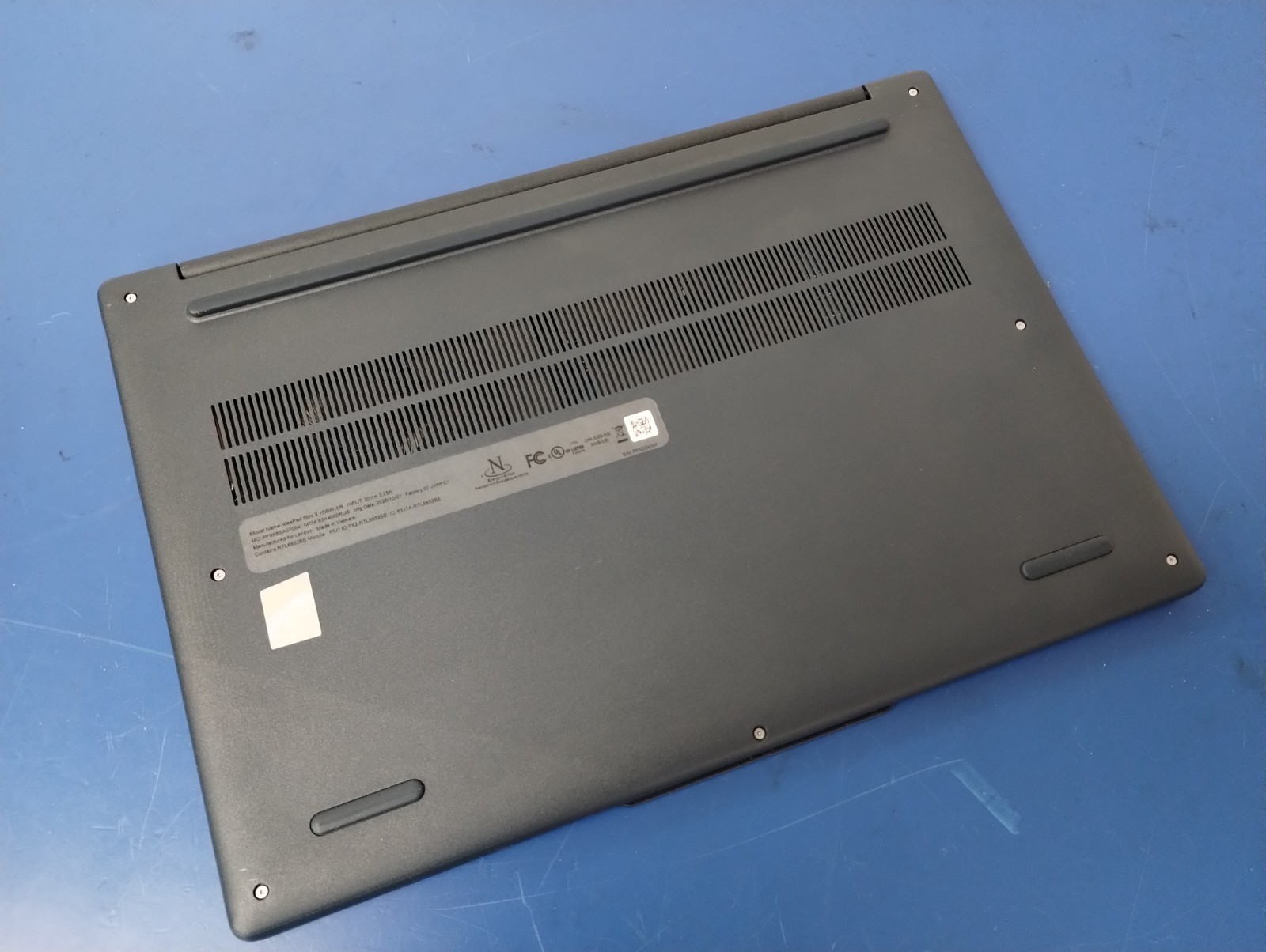 Lenovo Slim 3 15IRH10R, Intel Core 5 210H, 2.20 GHz, 16 GB RAM, 1 TB NVMe SSD