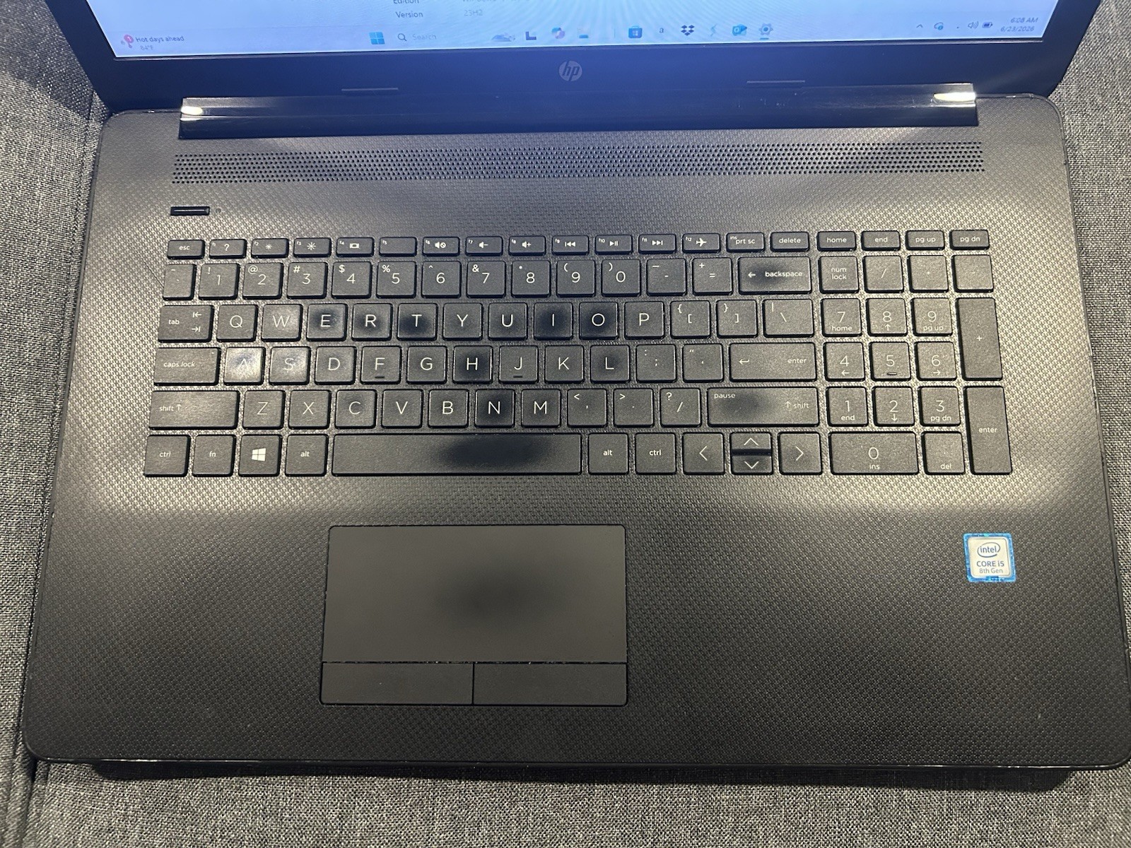 HP Laptop 17-by1xxx 17.3″ i5-8265U 8GB 512GB SSD Win11 Black UHD620