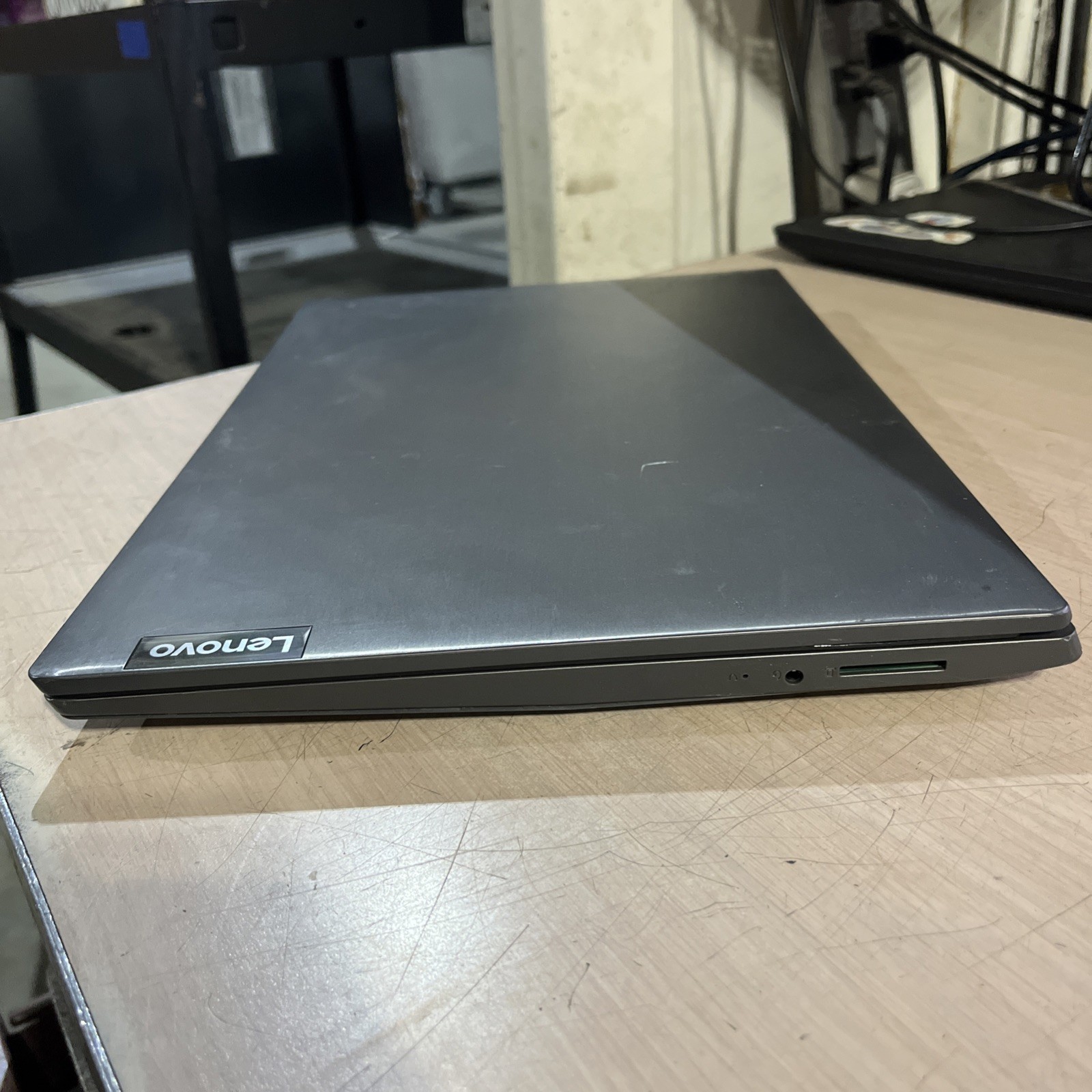 LENOVO V15-ADA AMD ATHLON GOLD 3150U 8GB RAM NO HD