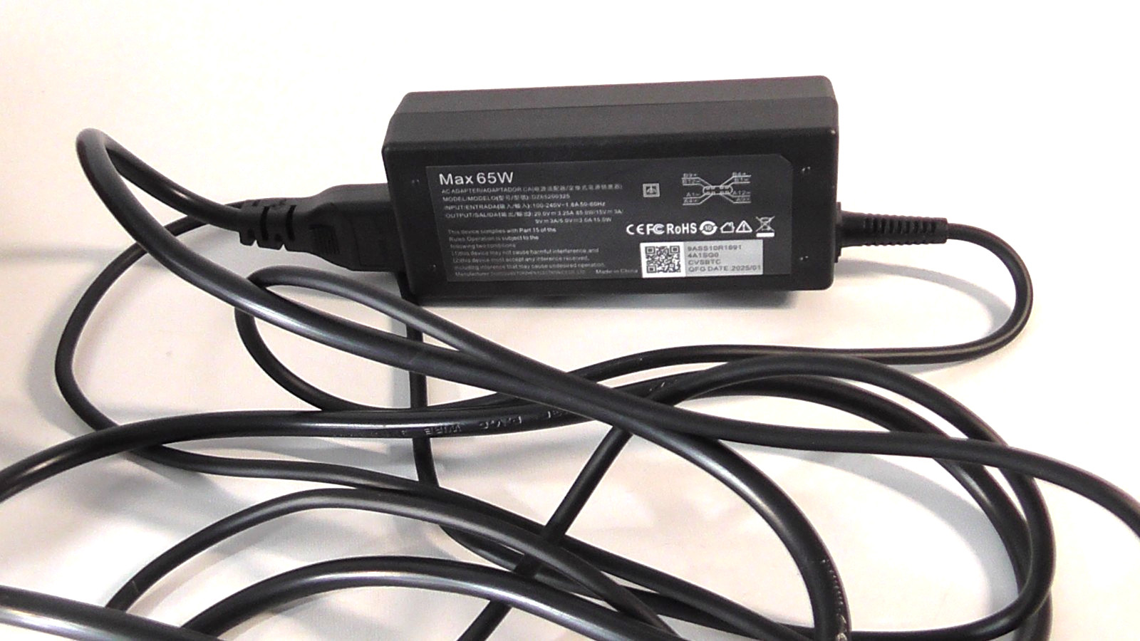 DELL CHROMEBOOK 3100 AND POWER SUPPLY –Good condition.