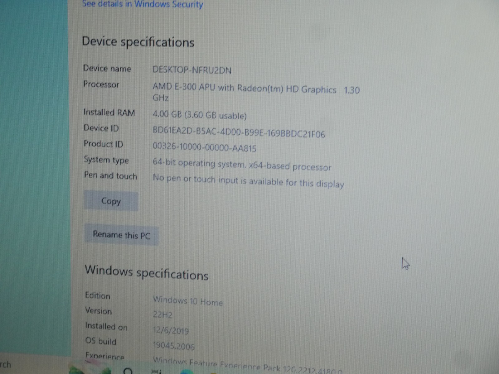 HP 2000 15.6” Laptop – AMD E-300 / 4GB Ram / 160GB HDD / Win10
