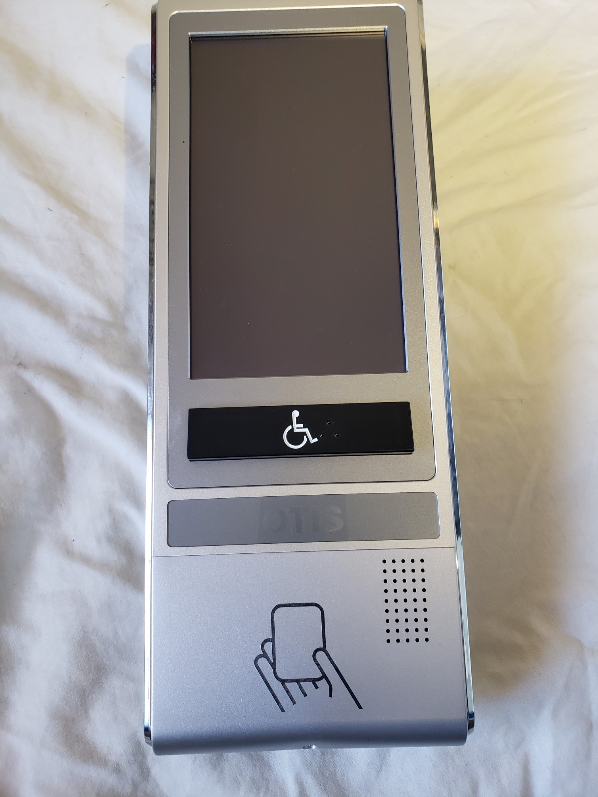 OTIS 360 DESTINATION TOUCHPAD TERMINAL MODEL XCA23505B997-1-1-1-2