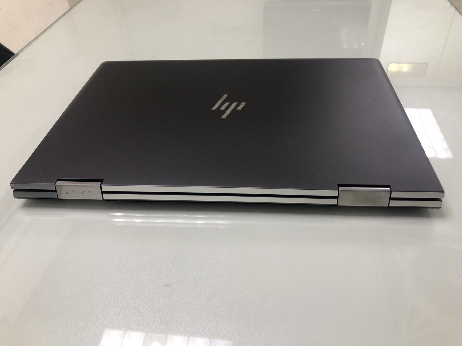 HP Envy x360 15m-bq1xx Ryzen 5 8GB RAM 256GB SSD Vega Graphics Touchscreen
