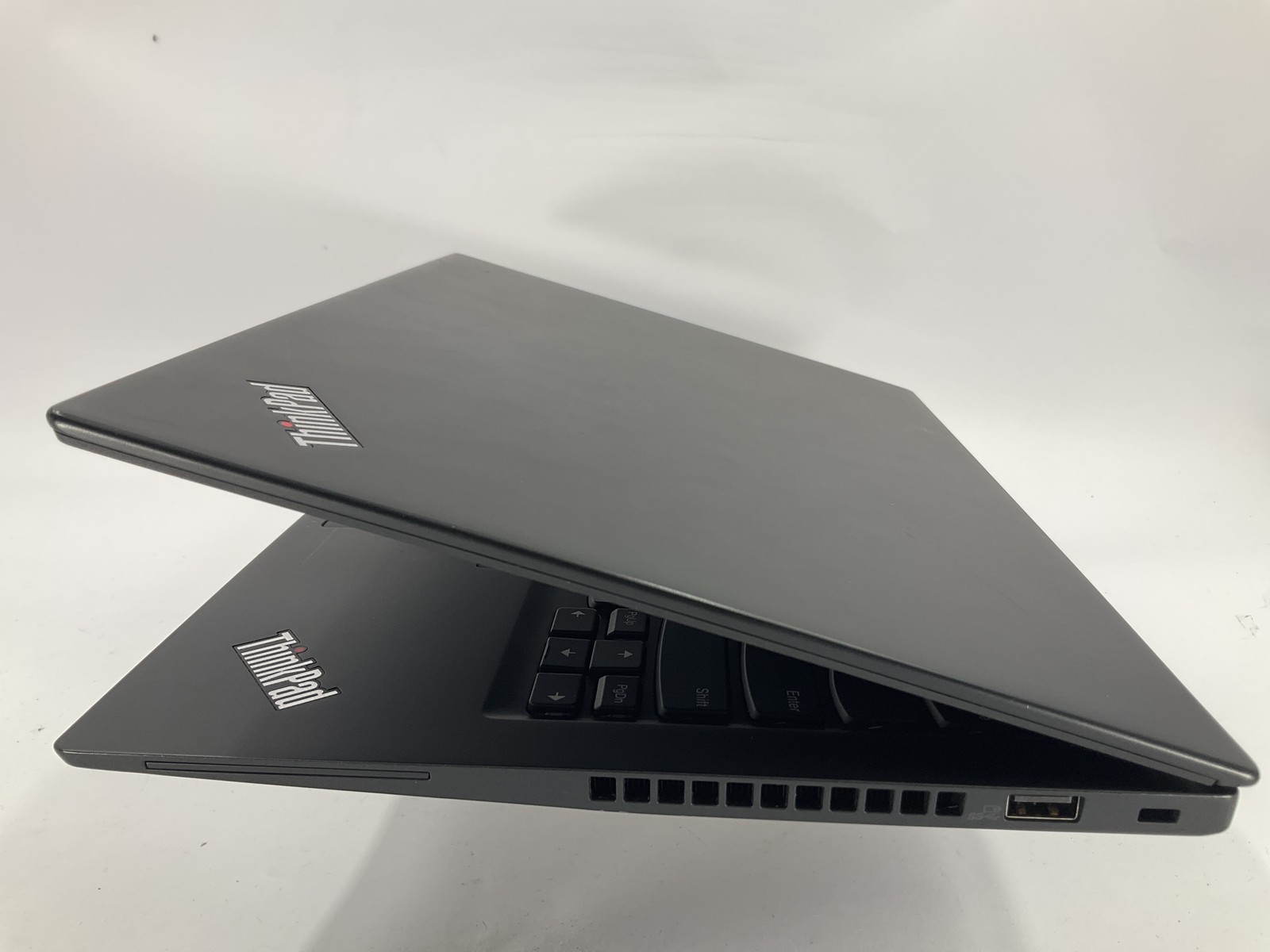 Lenovo ThinkPad T495s 14″ AMD Ryzen 7 Pro 3700U 512GB 16GB B Win 11 Pro
