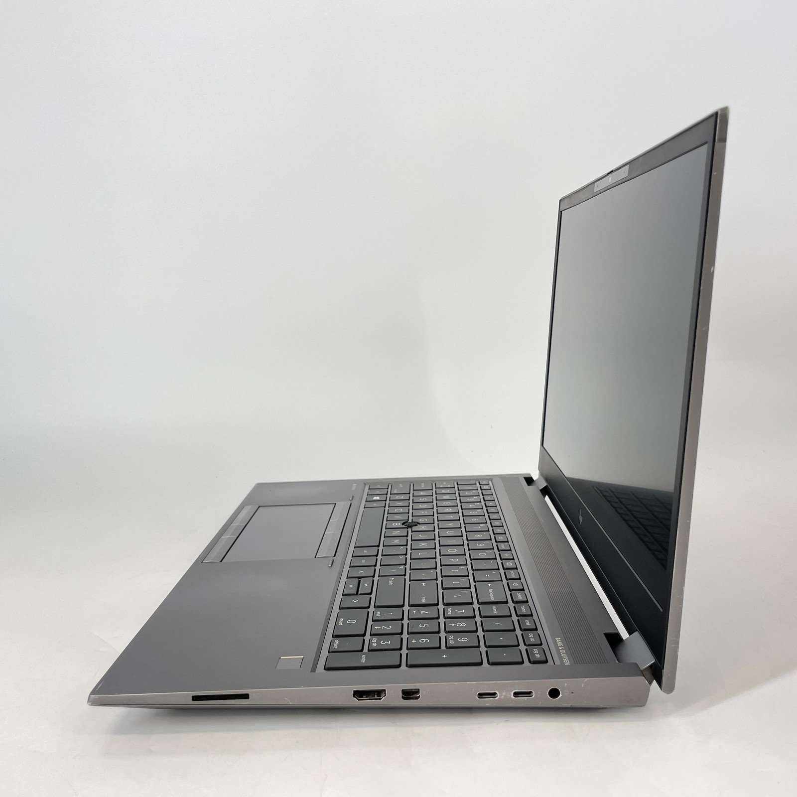 HP ZBook Fury 15 G7 FHD i7-10750H 16GB 512GB SSD Quadro T1000 Max-Q white spots