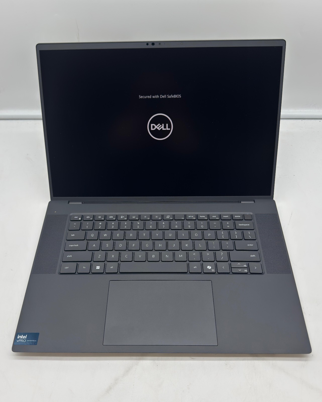 DELL Precision 5690 Laptop 16″ ULTRA 7-165H 512GB SSD 32GB RAM W11Pro Titan Gray