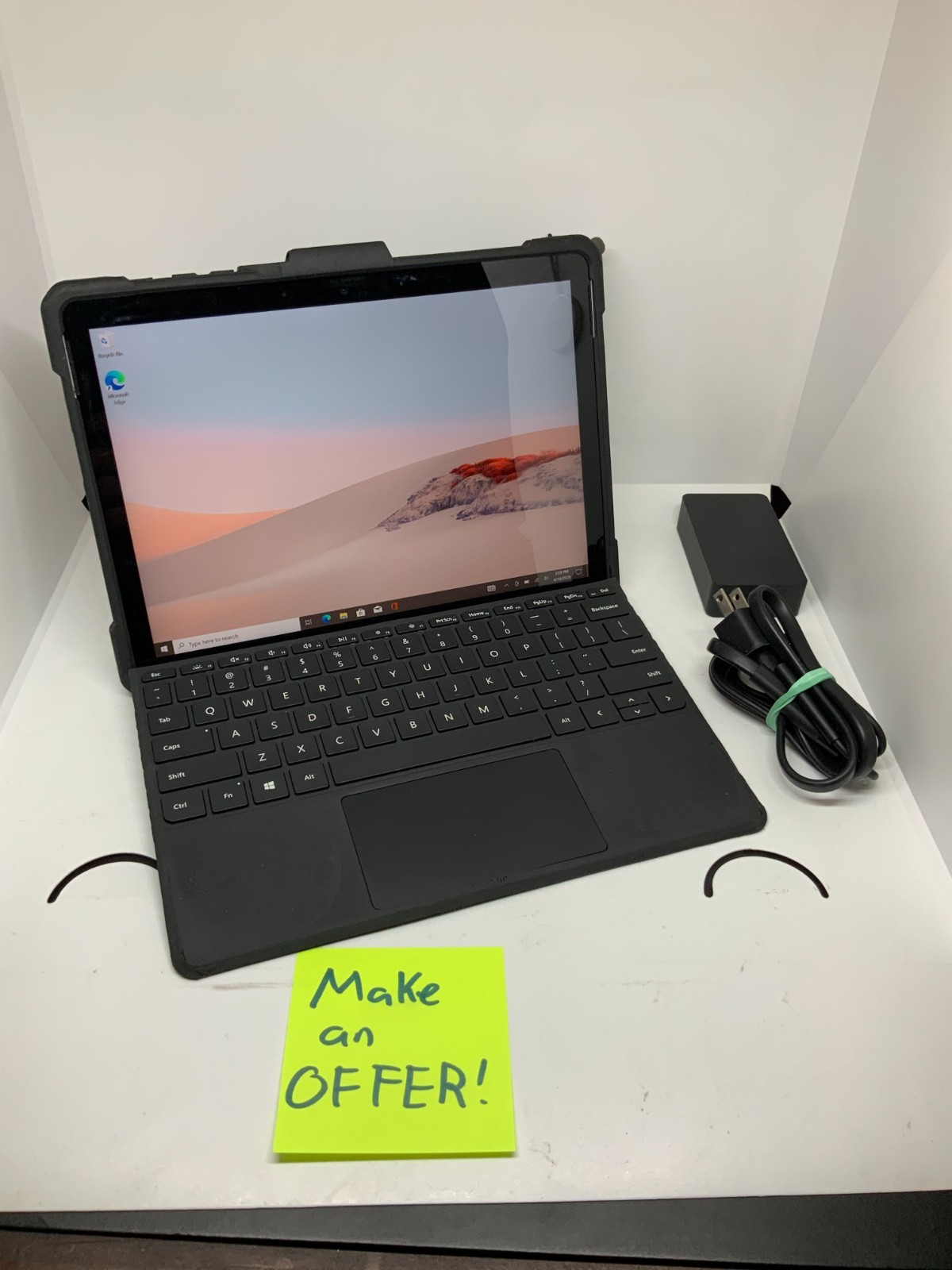 Microsoft Surface Go 2 (10.5″, Intel Pentium, 4GB, 64GB, 1926) w/Keyboard/Case