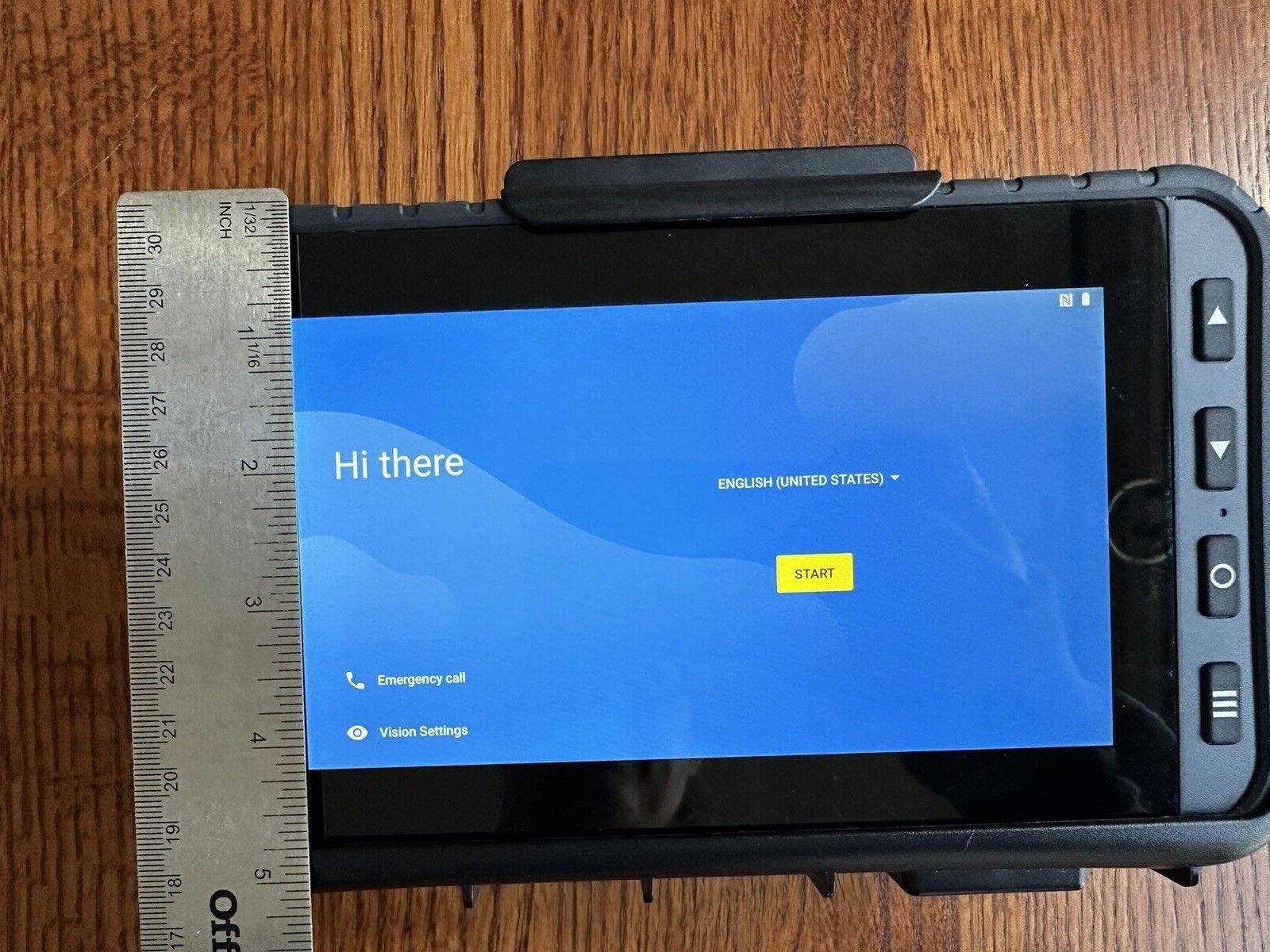 Winmate – M700 Series 7″ Rugget Tablet with Vehicle Docking Mount