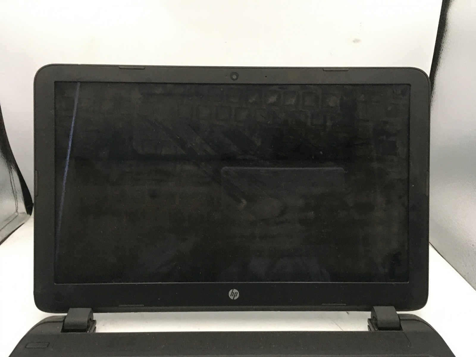 HP 15 F222WM – FOR PARTS/REPAIR – INTEL PENTIUM – NO RAM – NO OS – READ DESC -BB