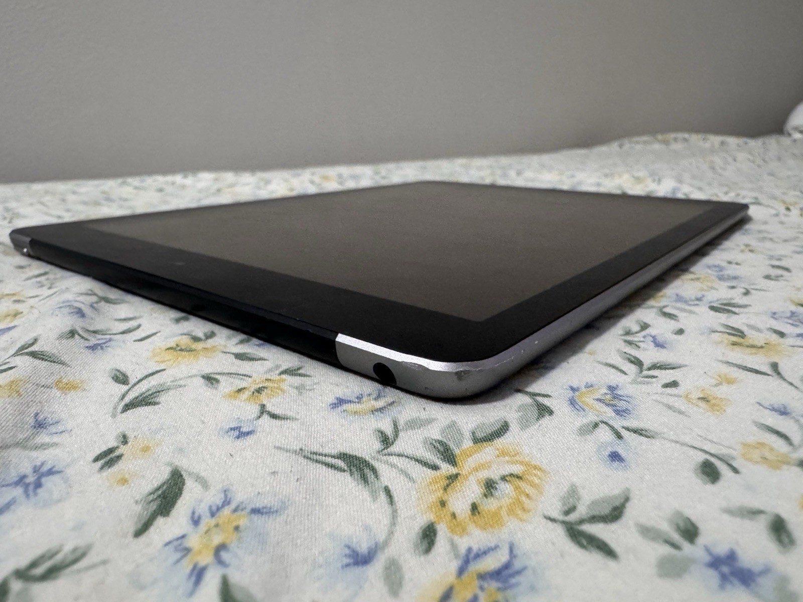 Apple iPad 6th Generation 32gb Wifi