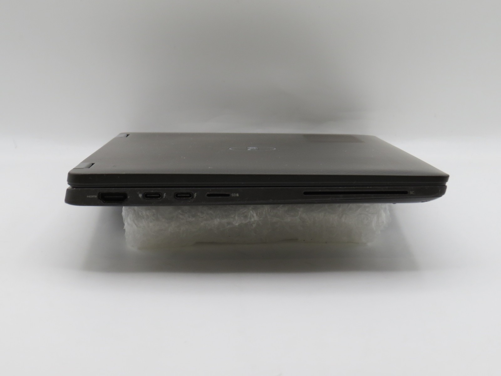 Dell Latitude 7310 | i7-10610U @ 1.8GHz | 16GB / 256GB m2 | 13.3 touch | No OS