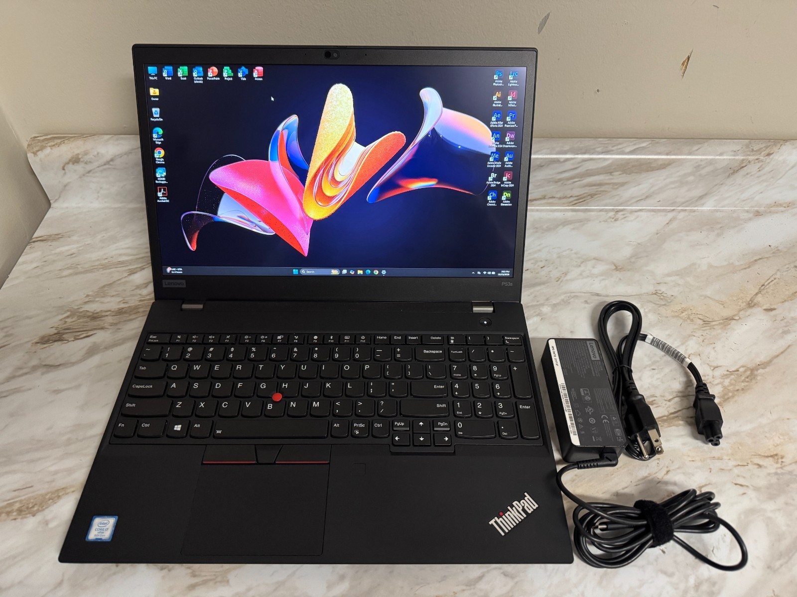 Lenovo ThinkPad P53S WS Touch Laptop 15.6 FHD Intel Core i7 512GB SSD QuadroP520