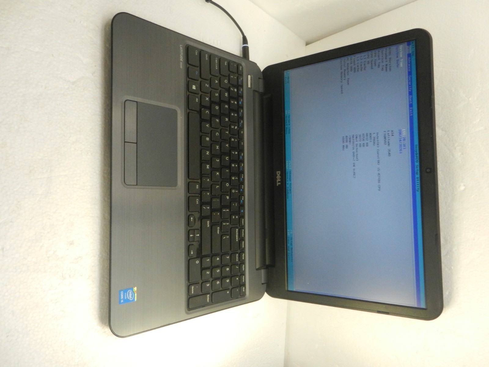 Dell Latitude 3540 15.6″ Laptop Core i5-4210U 1.70GHz 4GB RAM No HDD – Damaged*
