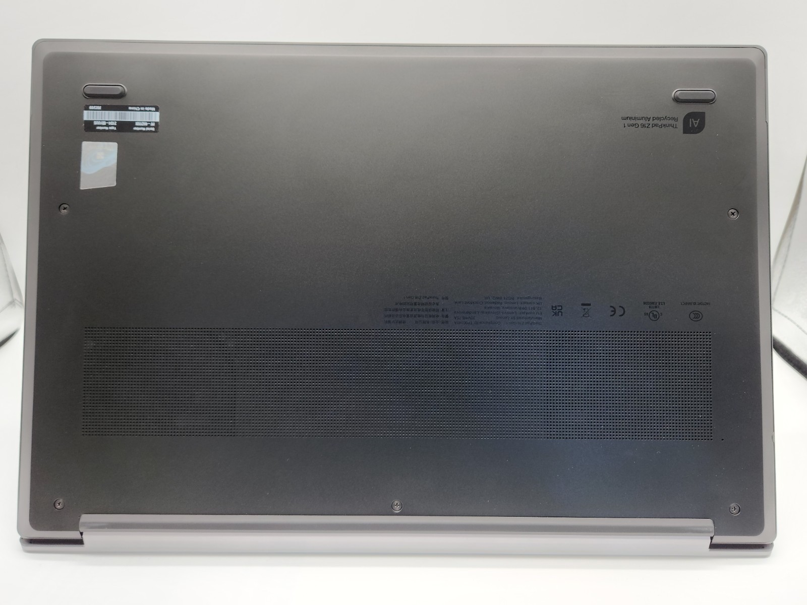 Lenovo ThinkPad Z16 Gen 1 21D4001UUS 16′ AMD Ryzen 5 PRO 6650H Hexa-core 16/256