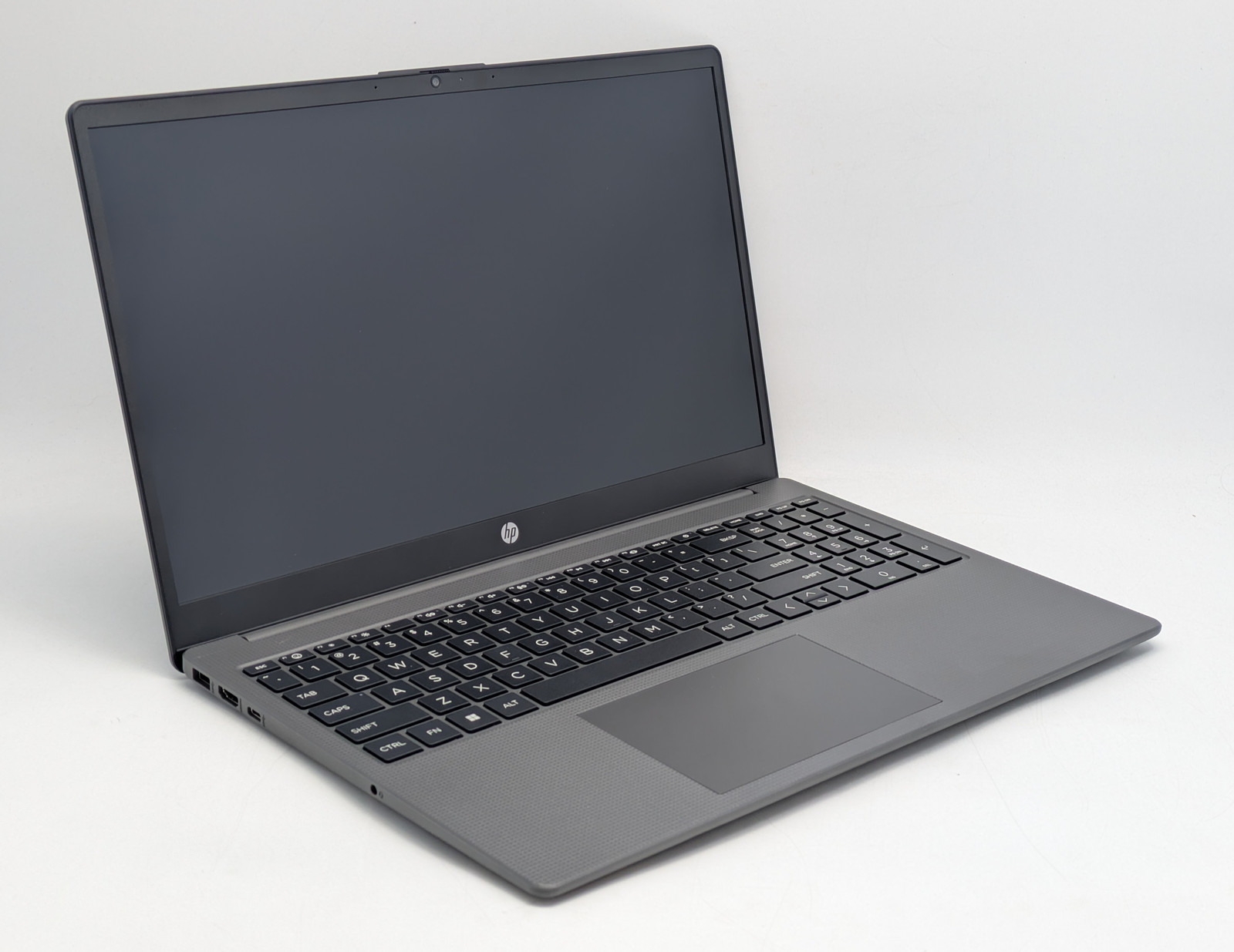 HP 255 G10 15.6″ Laptop Ryzen 7 7730U 32GB DDR4 1TB SSD Windows 11 Home