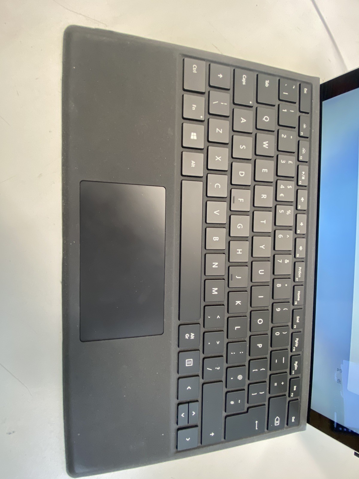 Microsoft Surface Pro 4 1724 Intel Core i5-6300U 4GB RAM 128GB SSD Windows 10