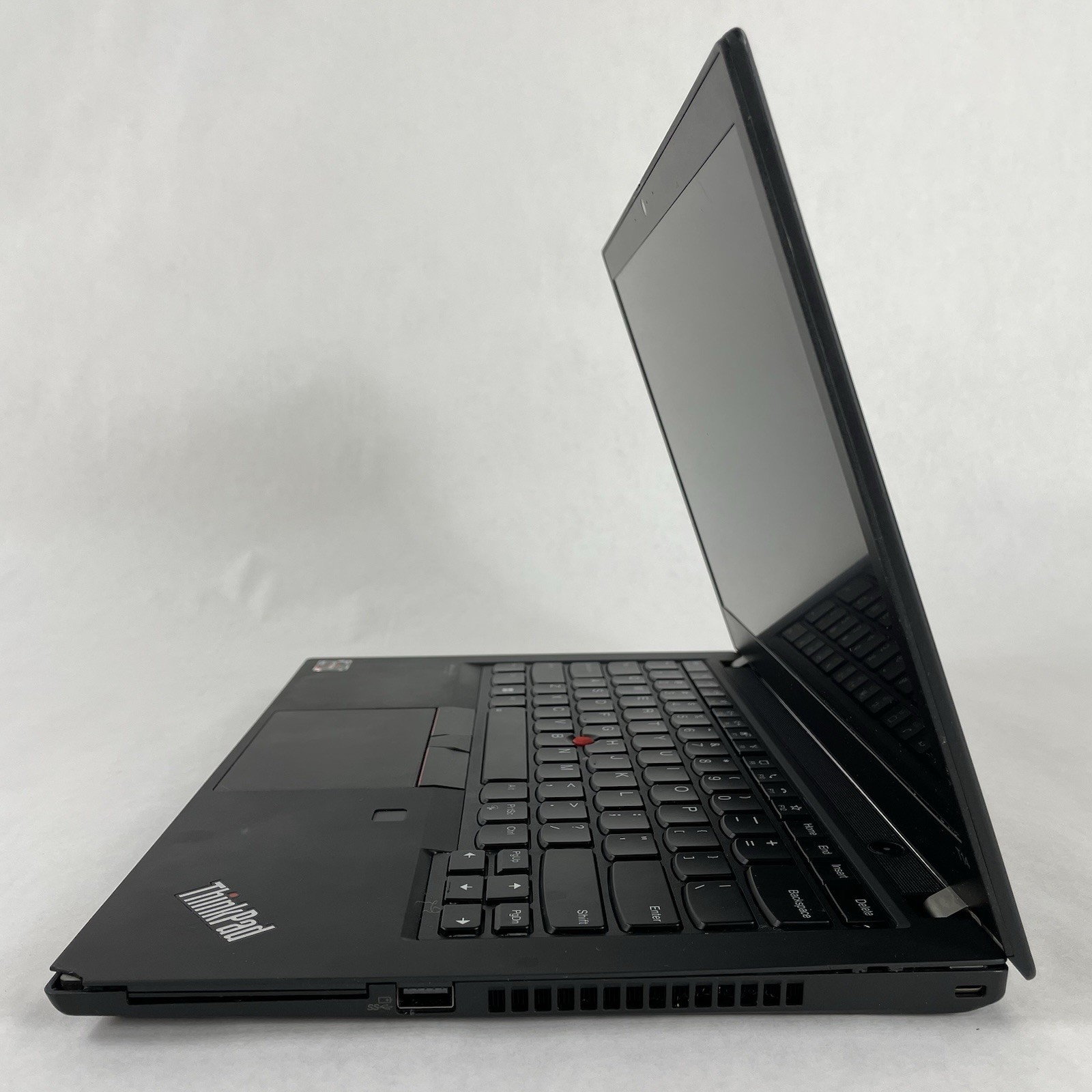 Lenovo ThinkPad T14 14″ Ryzen 5 Pro 5650U 2.30 GHz 16 GB RAM No SSD No OS – READ