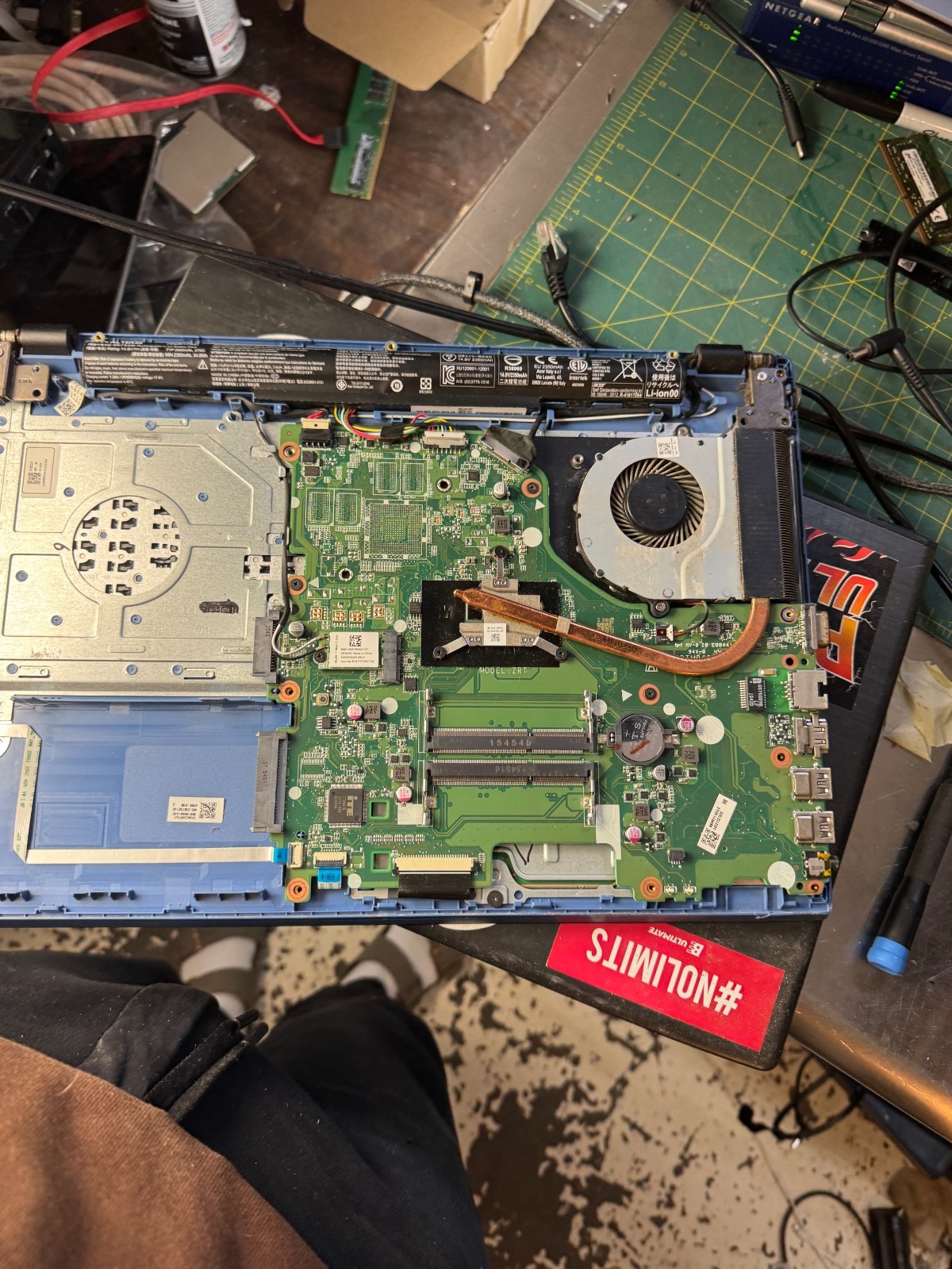 Acer Aspire E5-573 Intel Core i3 4th Gen 15.6″ Laptop for Parts/Repair #4086