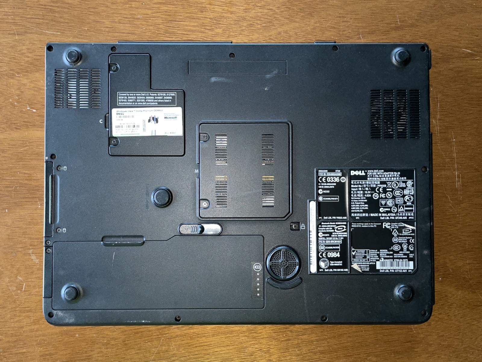 Dell Inspiron E1705 Retro Windows XP Computer w/batt, chrg. (SVC1)