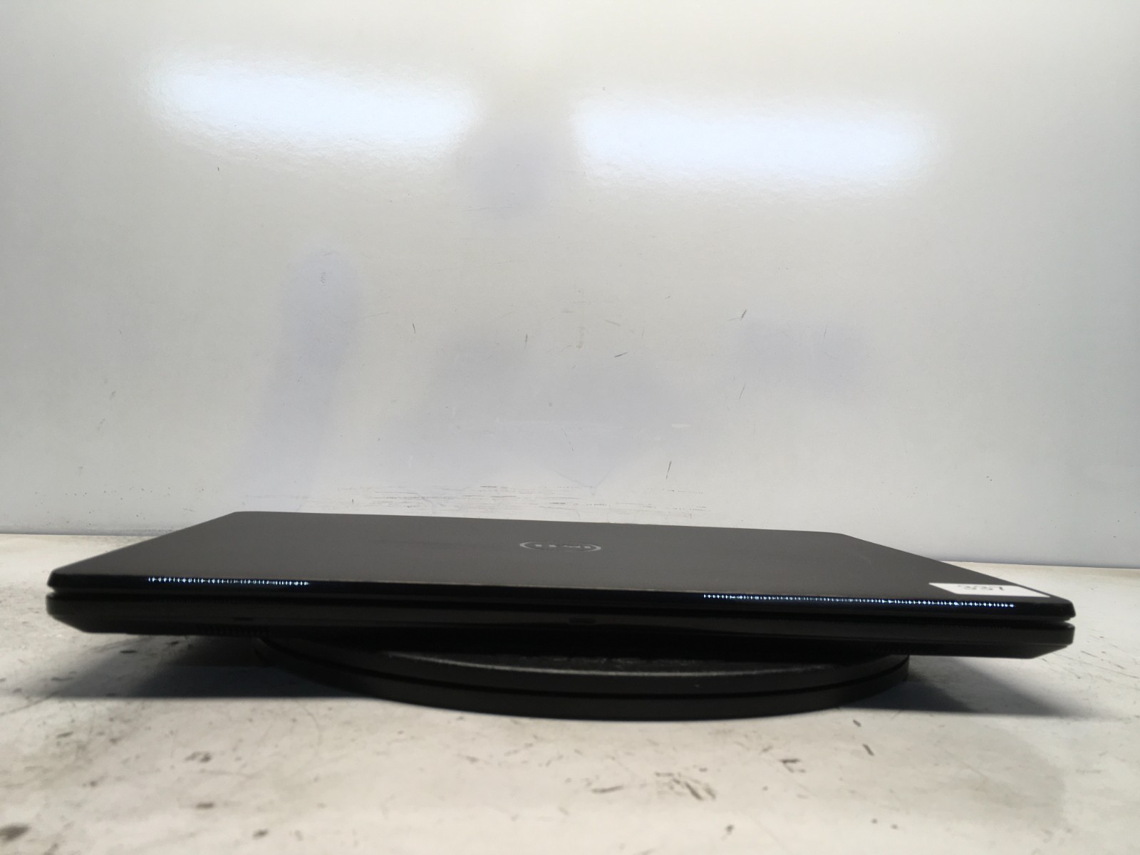 Dell Inspiron 15-3565 AMD A6-9200 2011MHZ 4 GB NO HDD