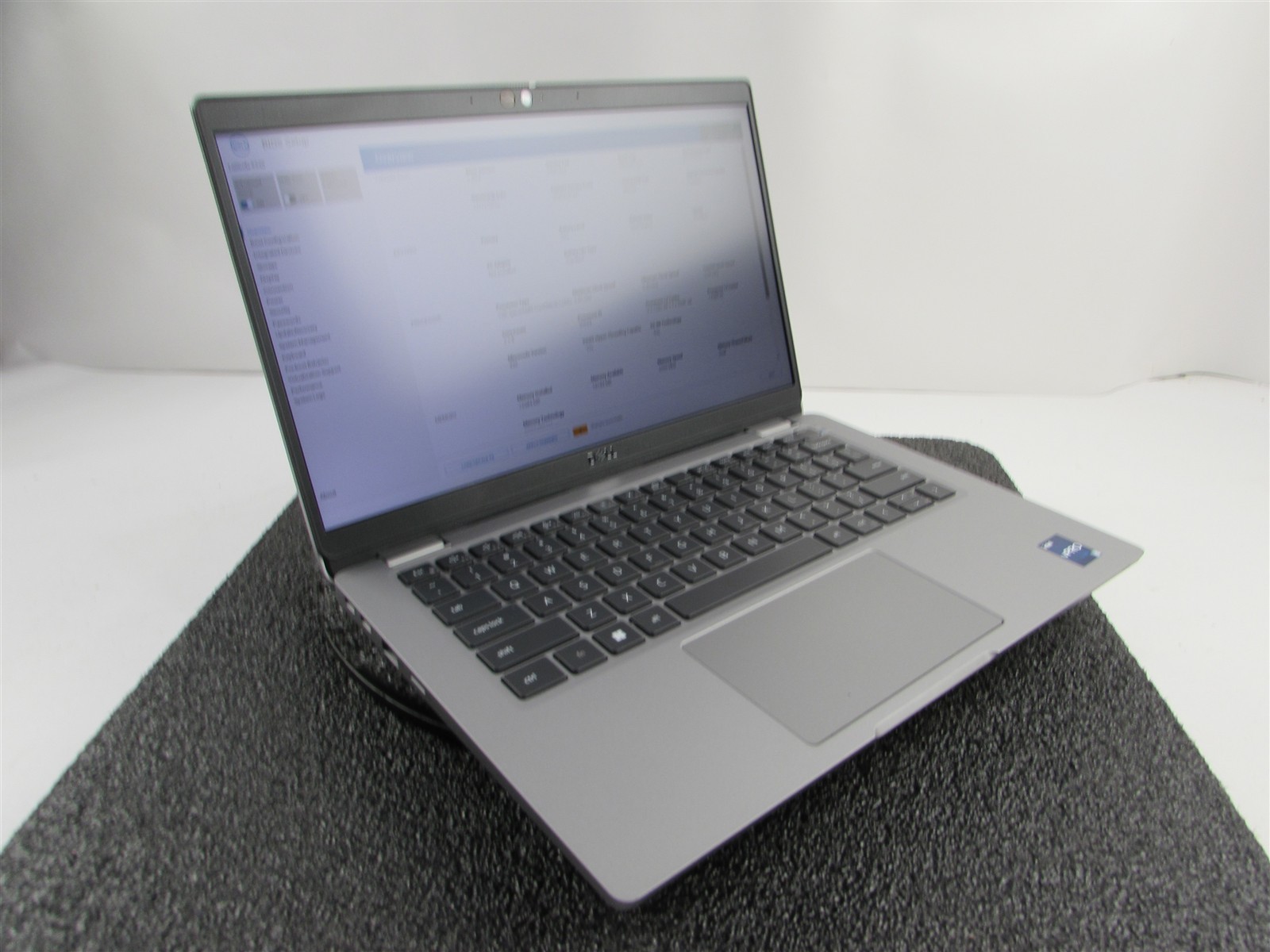 DELL LATITUDE 5330 FHD TOUCHSCREEN I5-1245U 10 CORE 512GB SSD 16GB RAM NO O.S