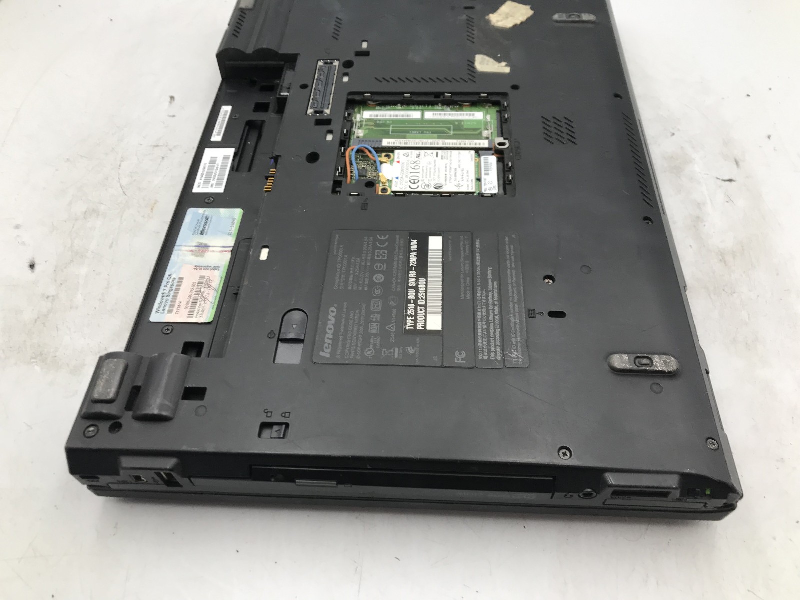 LENOVO THINKPAD T410i – FOR PARTS/REPAIR – INTEL I3 330M – NO RAM -READ DESC- BB