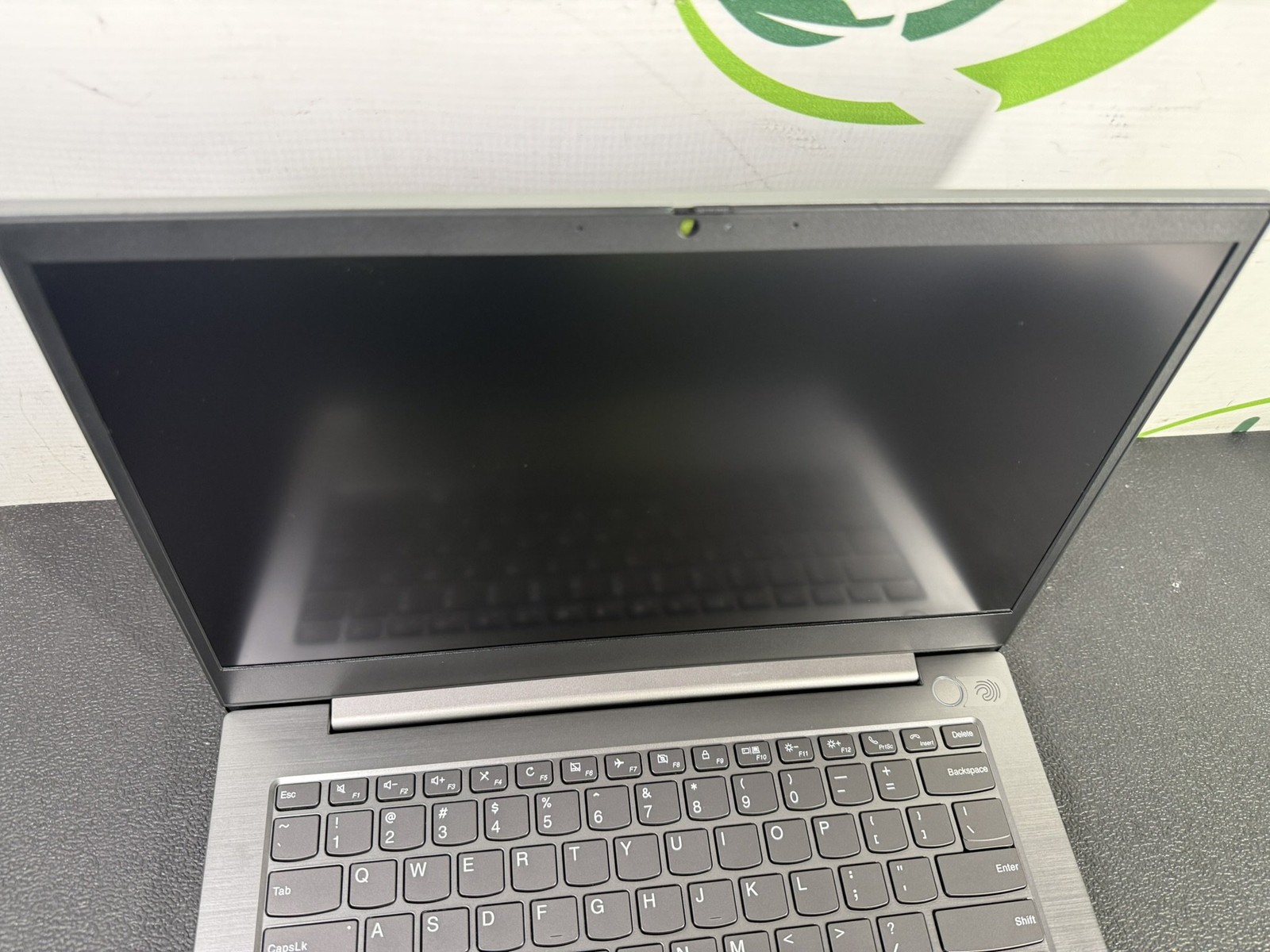Lenovo ThinkBook 14-IML Intel i7-10510U 1.8GHz 20GB DDR4 512GB NVMe Win 11 Pro