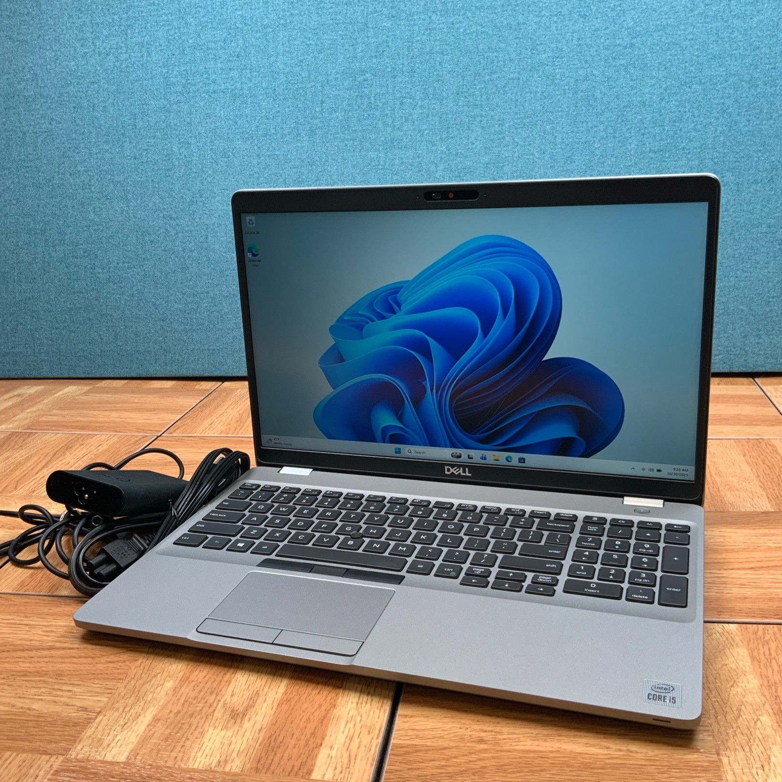 Dell Latitude 5510 Intel i7-10610U 8GB RAM 256 GB SSD Win 11 Pro