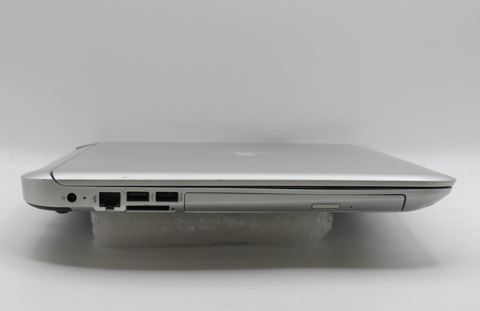 HP Pavilion 15-ab262nr | i7-6500U @ 2.5GHz | 8GB DDR3 | 256GB SSD | No OS