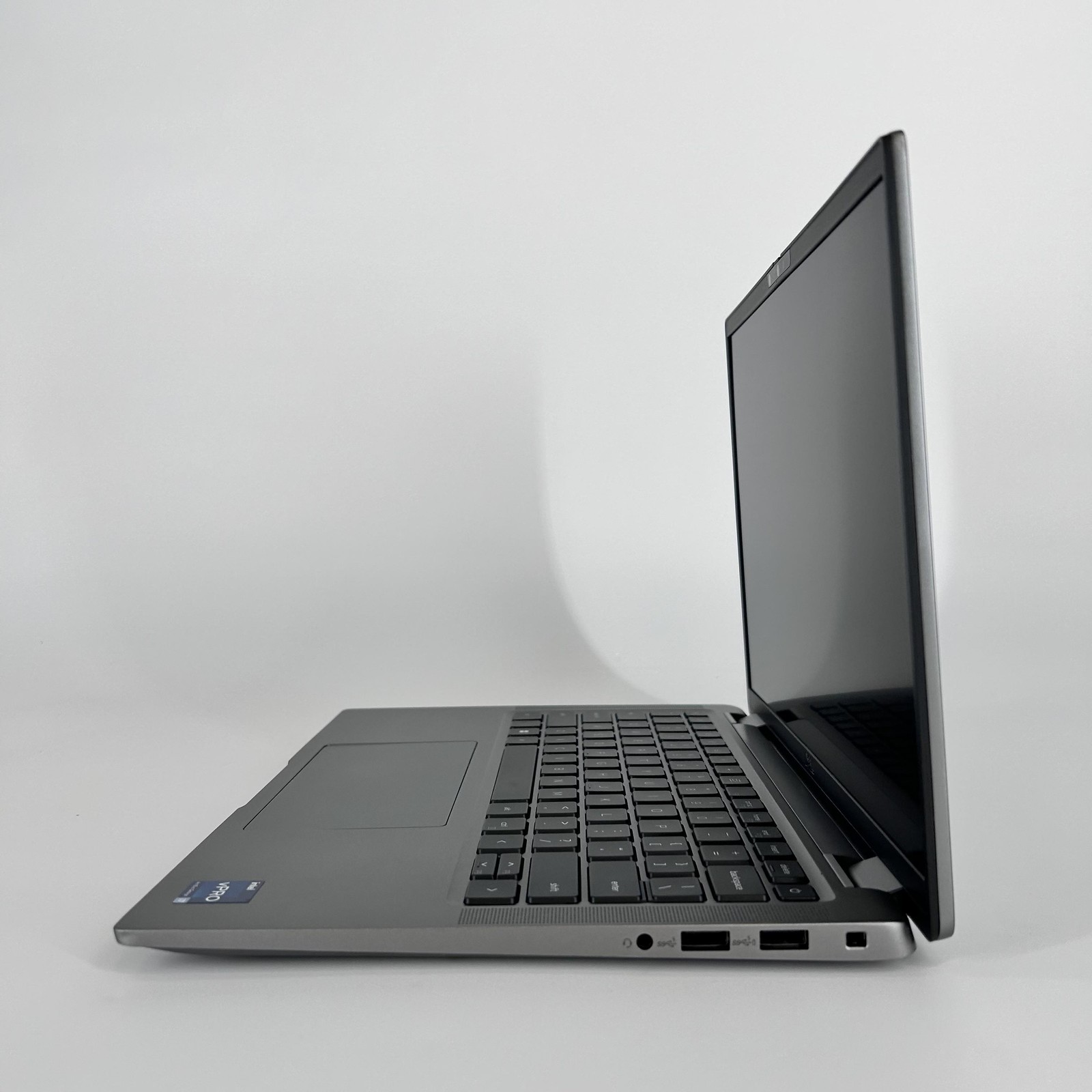 Dell Latitude 7440 14 Gray QHD+ TOUCH 1.9 GHz i7-1370P 32GB 256GB SSD Very Good