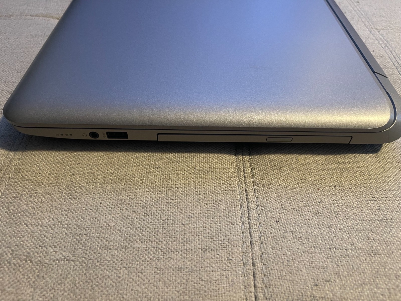 HP Envy 17t-k100 17.3″ Laptop i7-4710HQ 12GB RAM 256 GB SSD 2.50Ghz Win 10 home