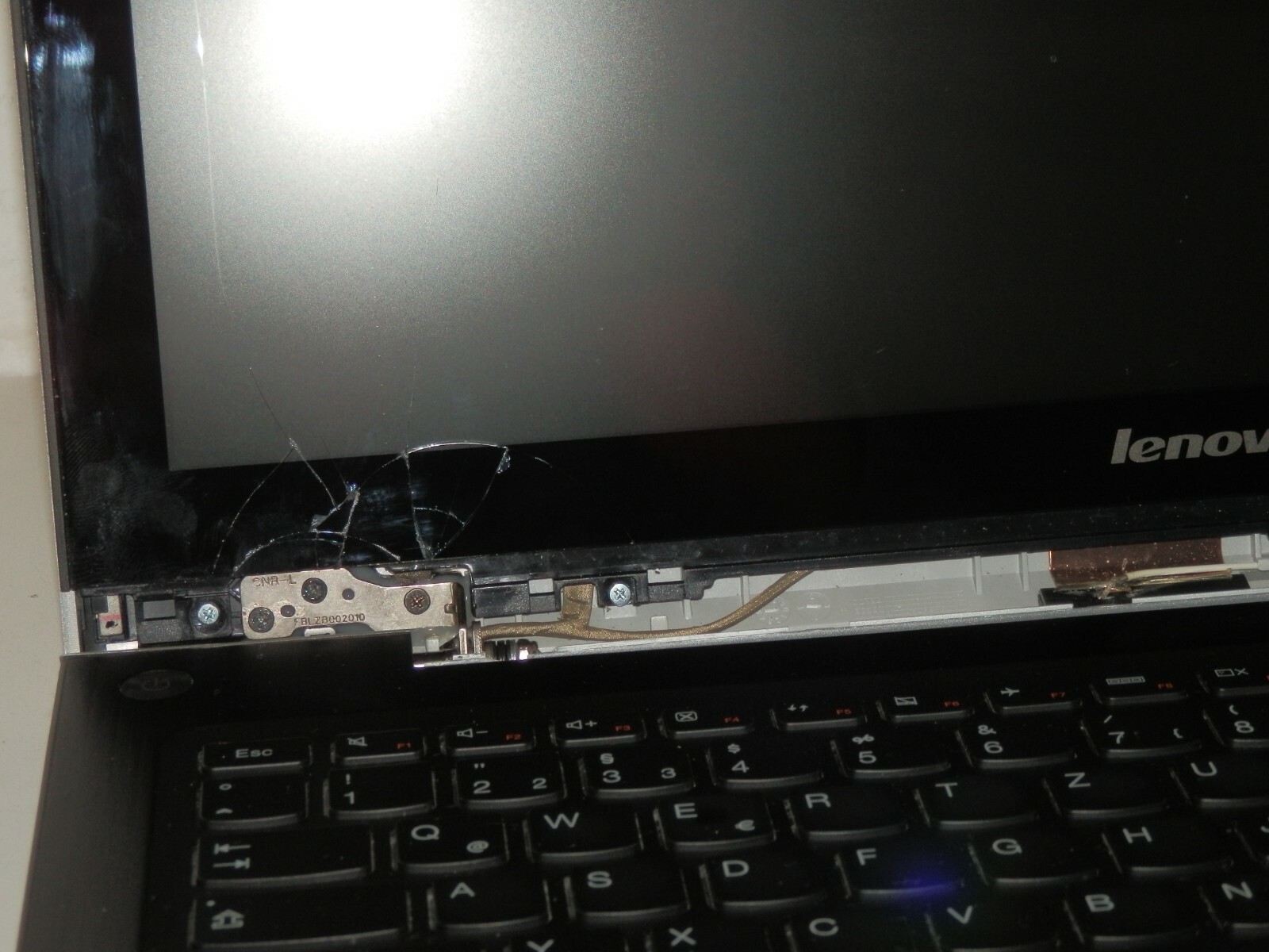 Lenovo IP U530 Touch, Intel i7-4500U, 4GB 500GB HDD 15.6″ FHD GT 730M Part Faulty