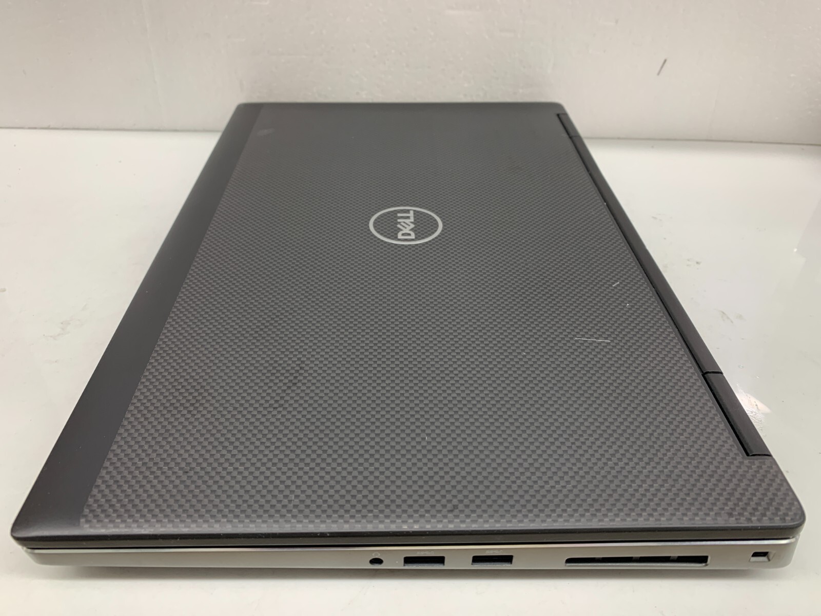 Dell Precision 7530 Laptop Intel i7-8750H 2.2GHz 32GB RAM 256GB NVIDIA P1000