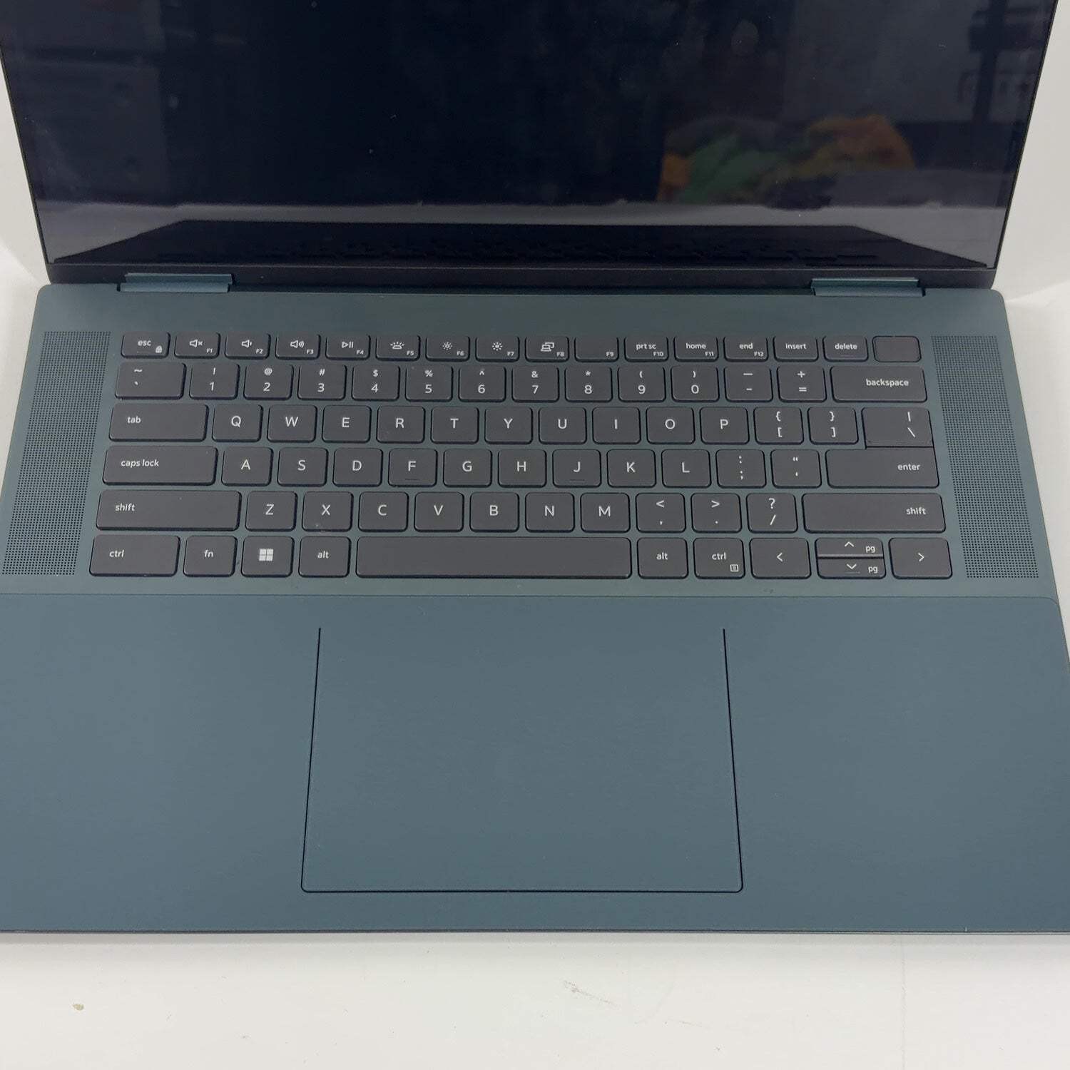 Dell Inspiron 7620 16″ i7-1260P 2.1GHz 16GB RAM 512GB SSD