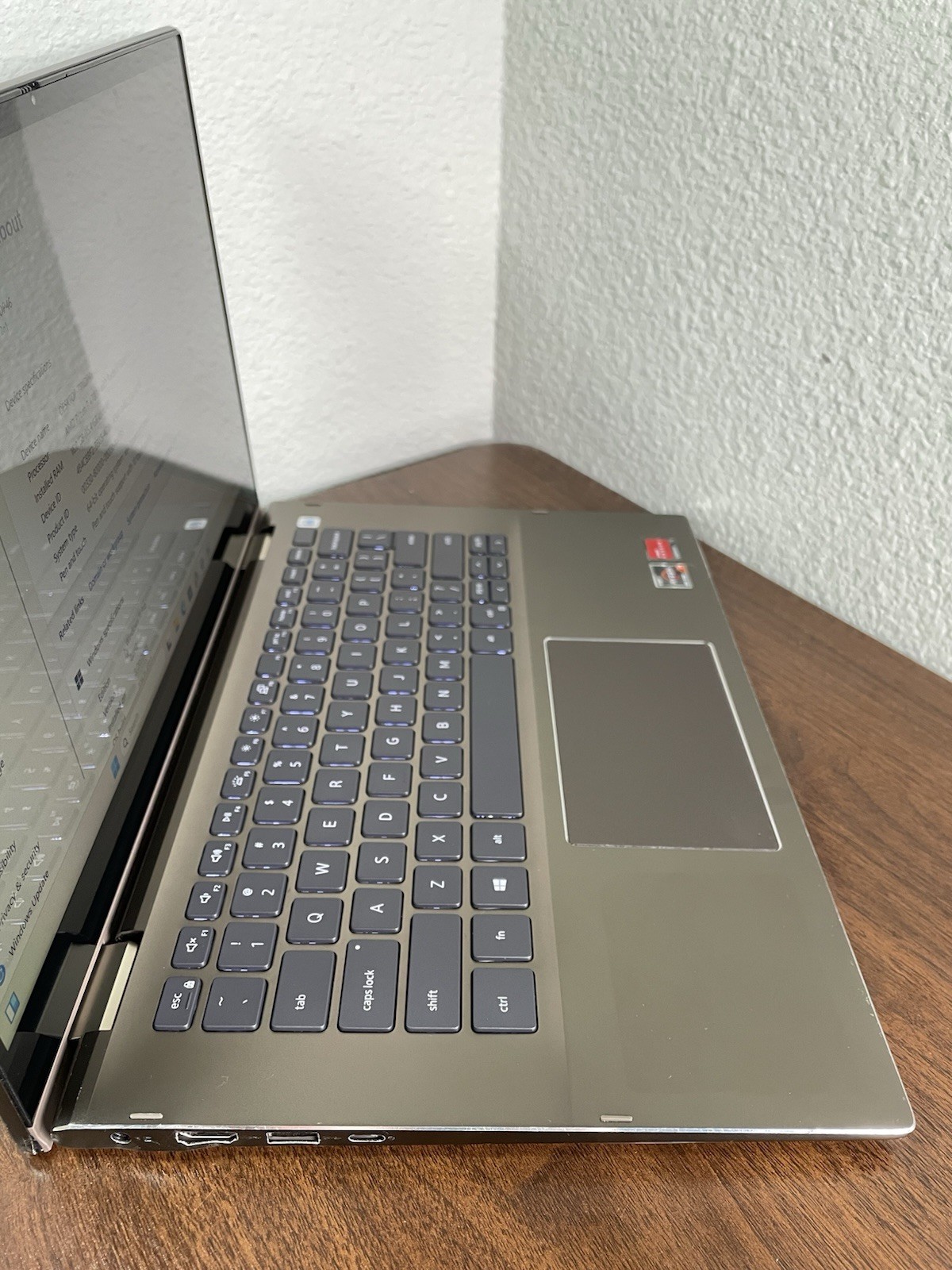 DELL Inspiron 7405 Ryzen 7 4700U 16Gb RAM 256Gb NVMe 2-in-1 Touch Win11Pro