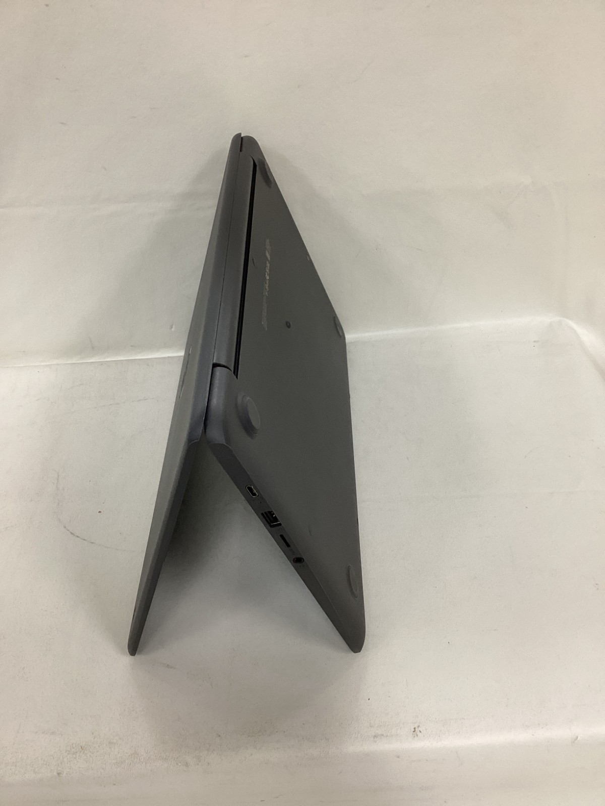 HP 14″ HD Chromebook AMD Dual-Core A4-9120C 4GB RAM 32GB eMMC AMD Radeon R4