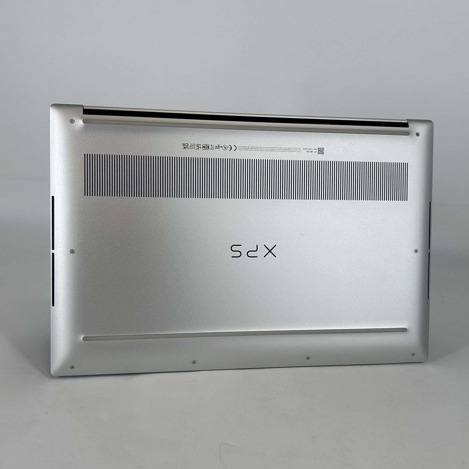 Dell XPS 15 9510 3.5K TOUCH i9-11900H 2.50GHz 16GB 512GB SSD NVIDIA RTX 3050 Ti