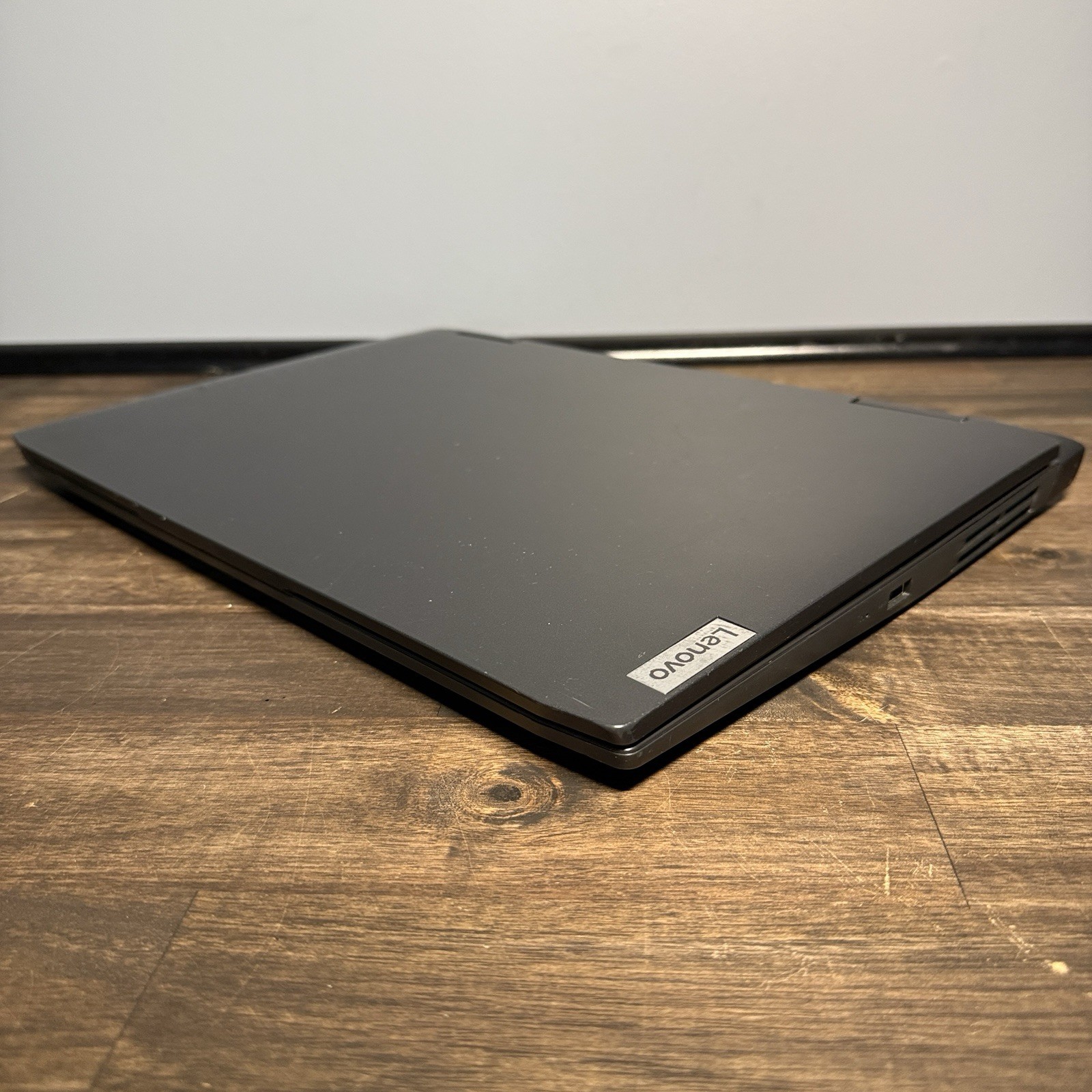 Lenovo IdeaPad Gaming 3 15.6″ Laptop (Ryzen 5 6600H/16GB/RTX 3050/512GB/120Hz)