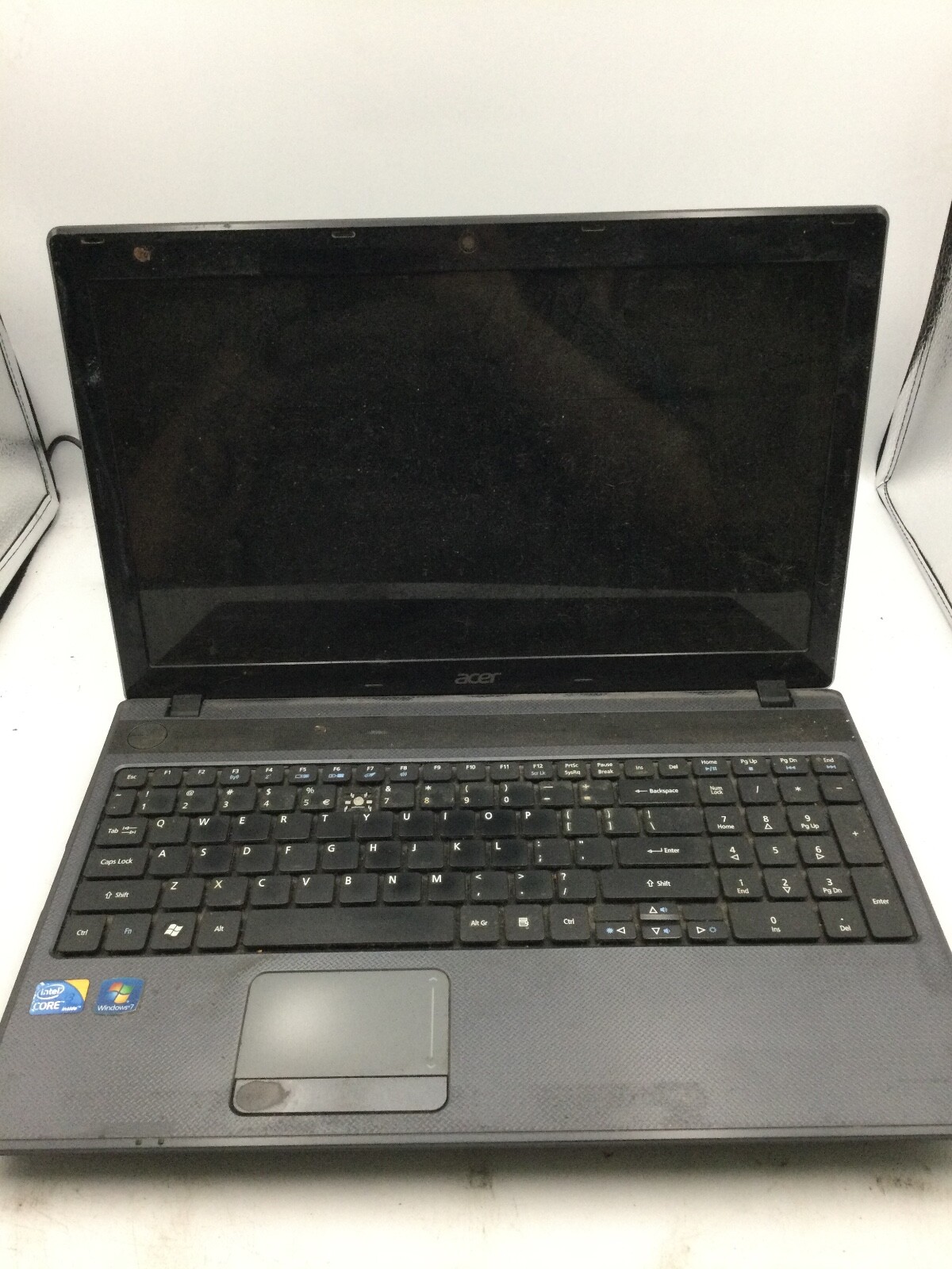 ACER ASPIRE 5733 6838 – FOR PARTS – INTEL I3 – 4GB RAM – 15″ – READ DESCRIP – BB