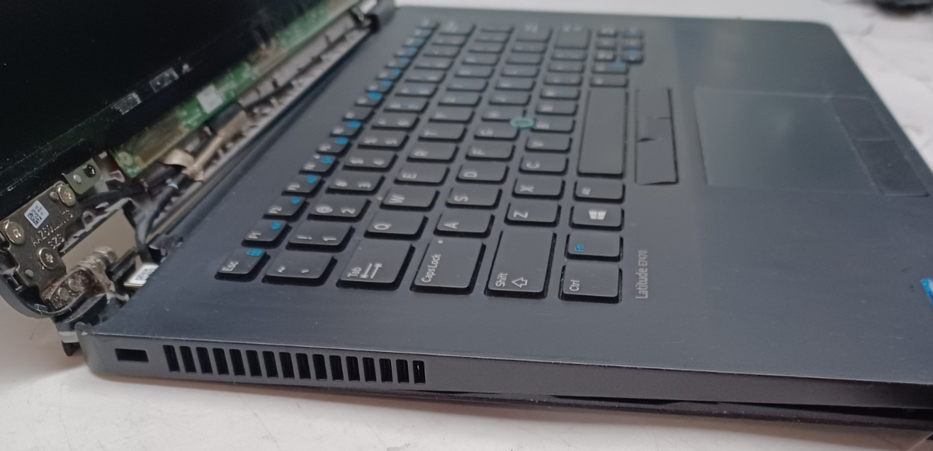 Dell Latitude E7470 For Parts Only i5 No RAM No Storage Battery Health 40