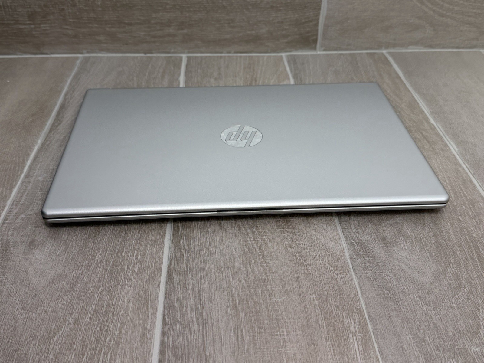 HP 15-FC0025WM 15.6″ Touch Laptop Ryzen 5 7520U 8GB RAM 256GB NVMe SSD Win-11