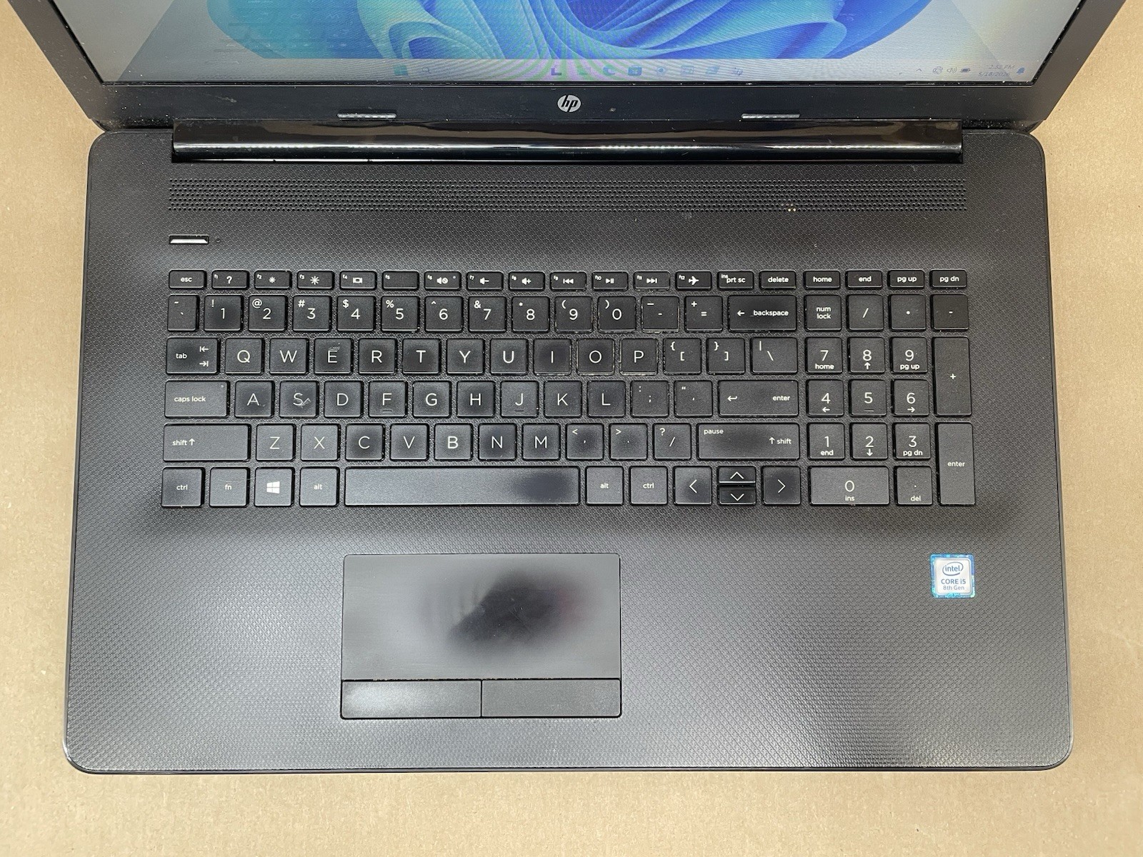 HP 17-by1053dx 17.3″ i5-8265U @ 1.60GHz 8GB RAM 256GB SSD Win11 Pro