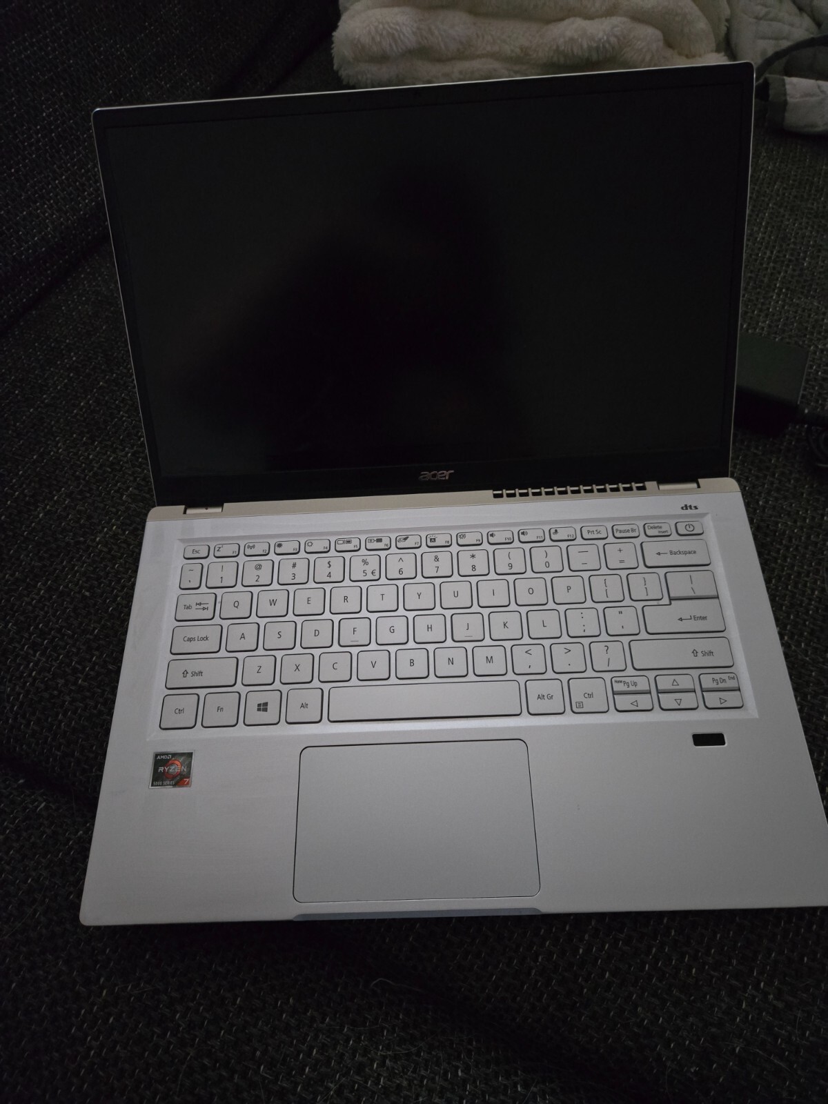 Acer Swift X SFX14-42G-R607 Creator 14” (512GB SSD AMD Ryzen 7 5825U 4.5GHz…