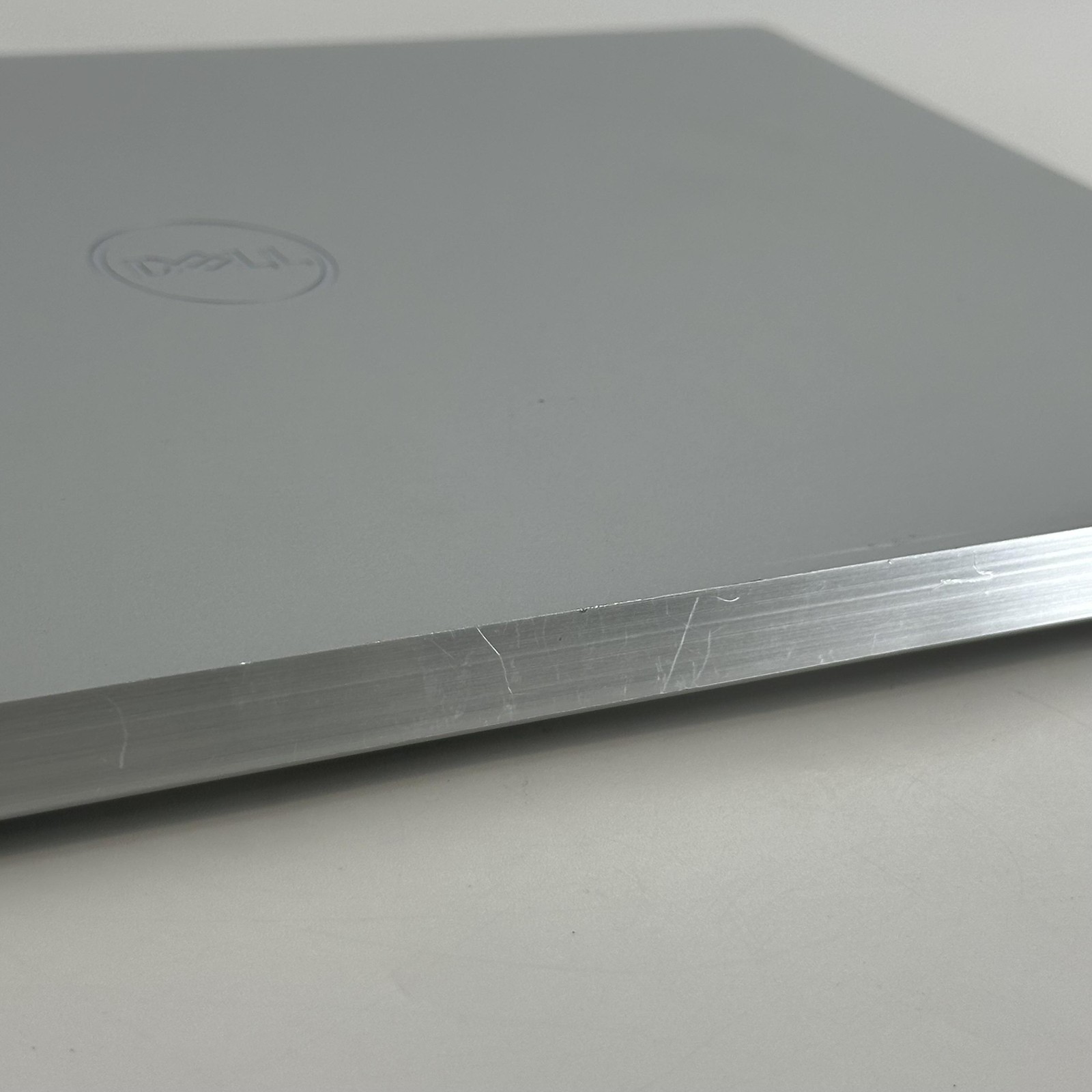 Dell XPS 15 9520 FHD+ 2.5 GHz i9-12900HK 32GB 1TB RTX 3050 Ti – GOOD