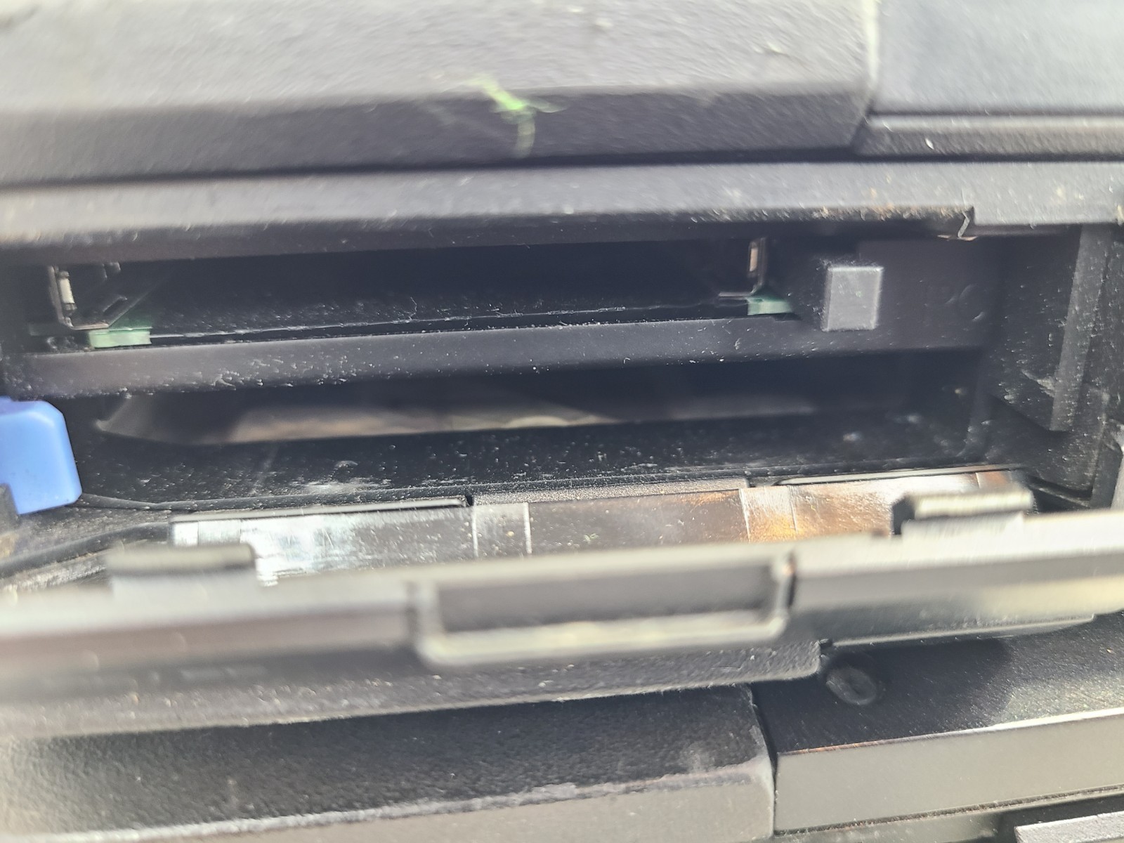 Lot Of 2 For Parts Dell Latitude 5414 Rugged 14″ i5-6300U 2.40GHz 8GB RAM No SSD