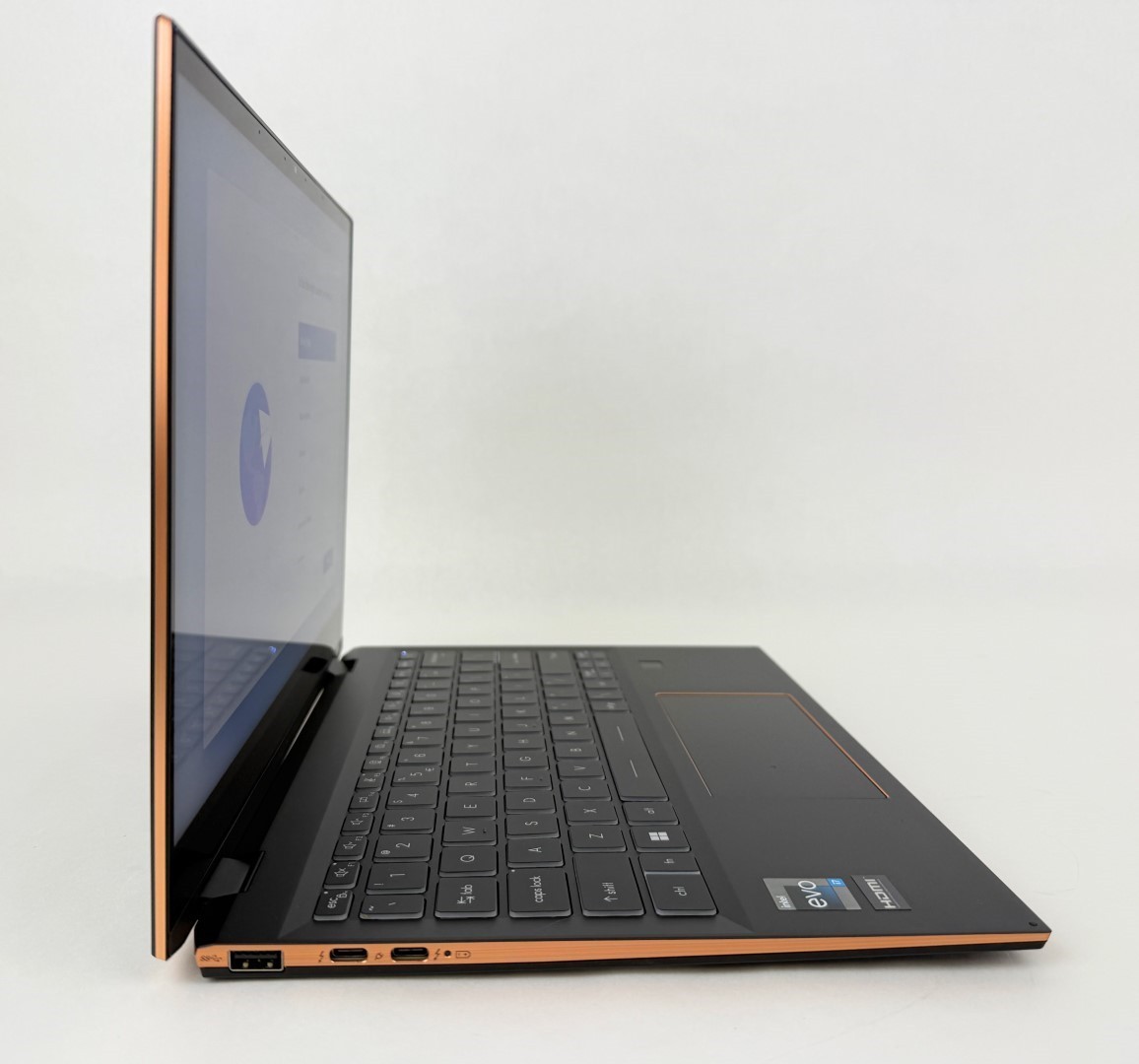 MSI Summit E13 Flip Evo A12M 13.4″ FHD+ Touch i7-1280P 16GB 1TB W11H hinge Issue