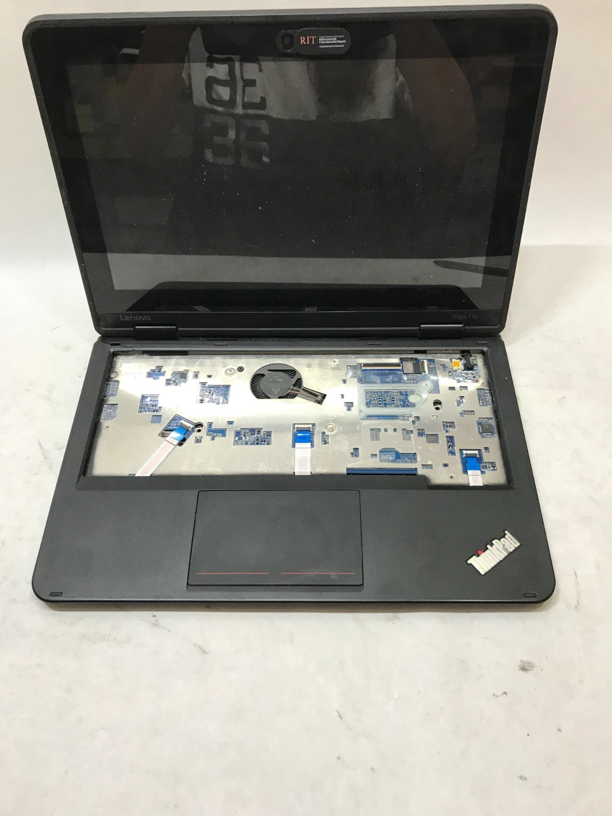 Lenovo Yoga 11e 4th Gen 11″ Intel i3-7100U 4GB RAM NO HDD/OS For Parts READ – DW