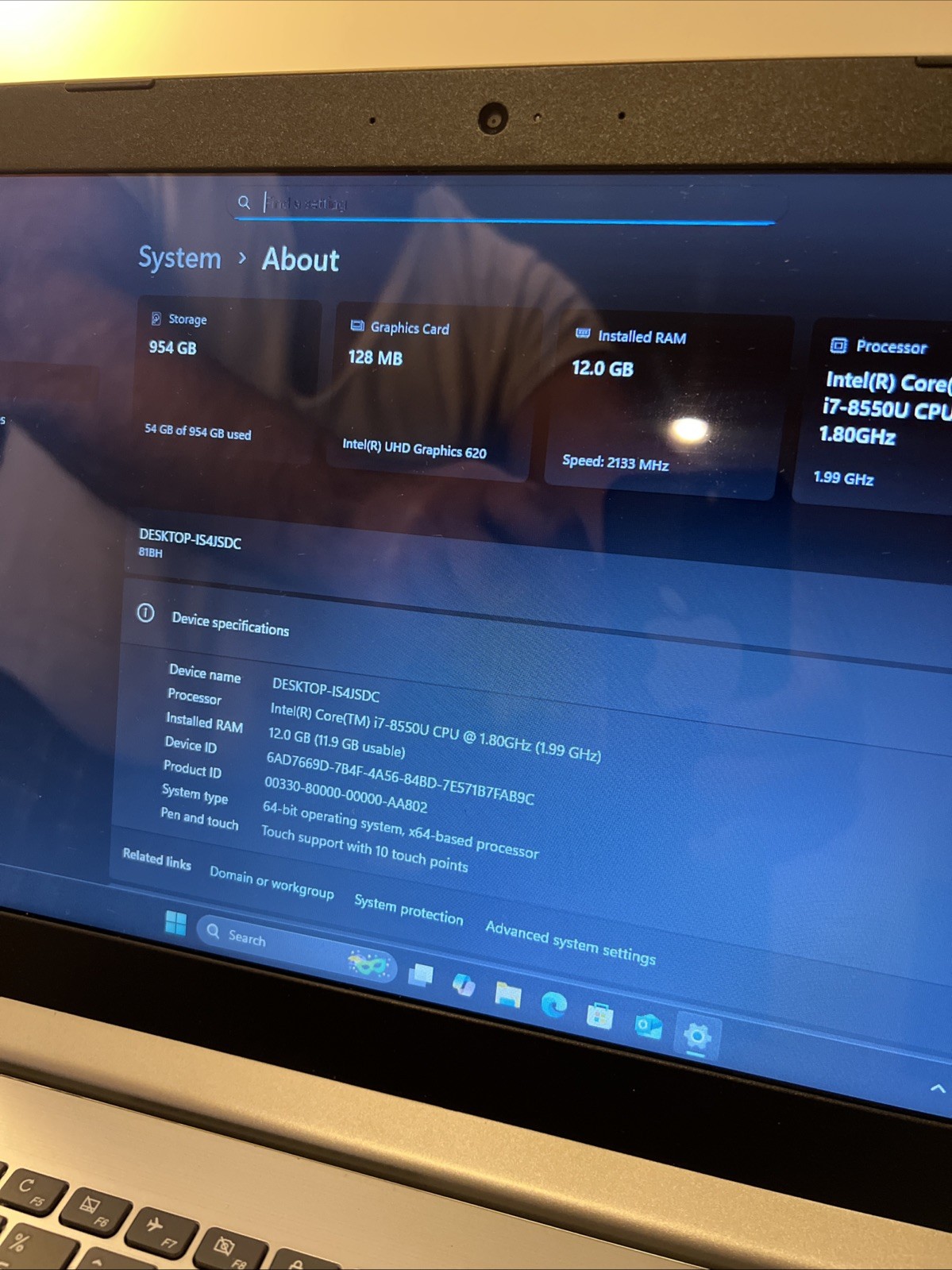 Lenovo IdeaPad 330 Intel Core i7-8550U 1TB 15.6 Inch – Touch Screen