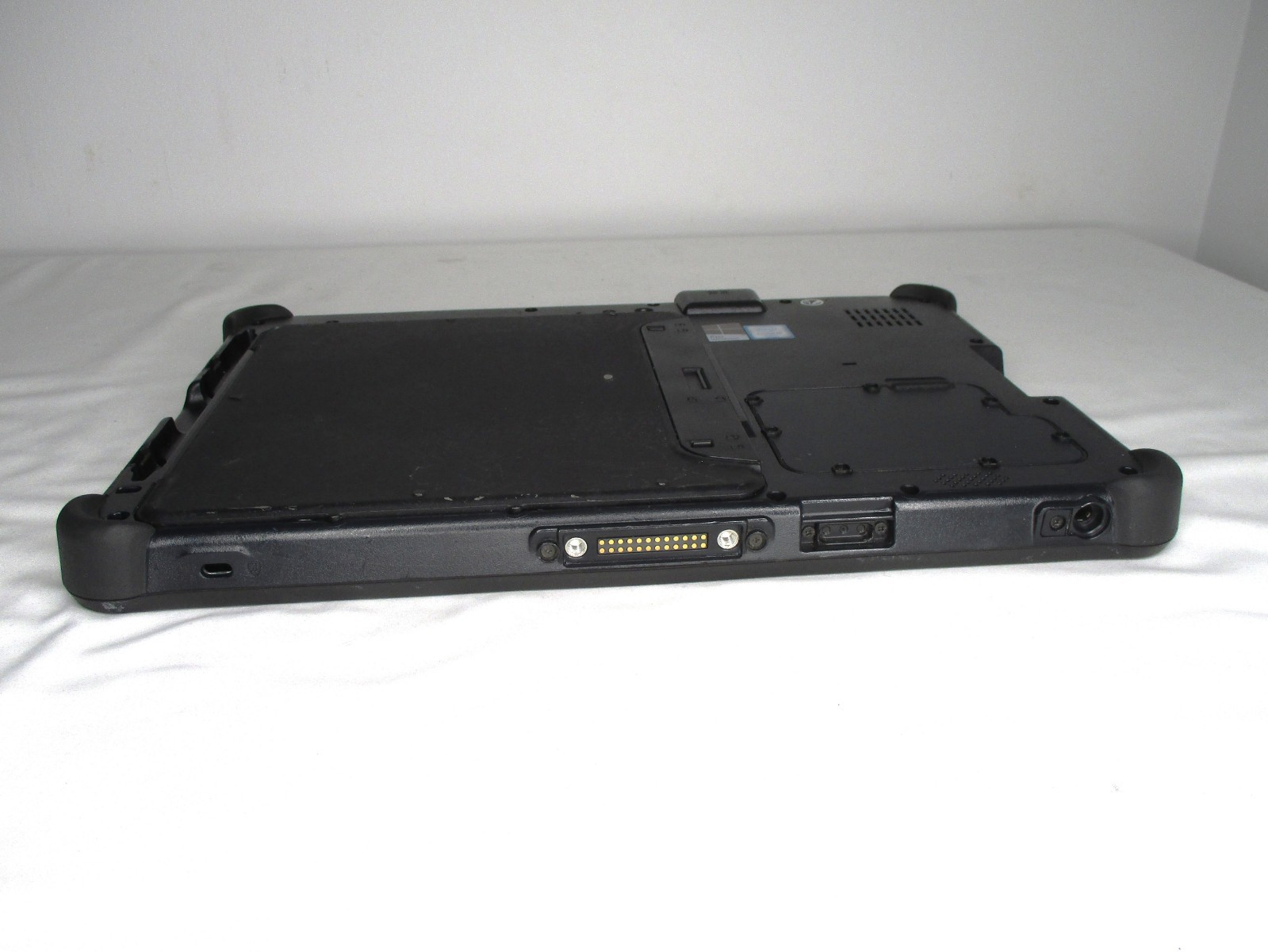 Getac F110 G3 Rugged Tablet Computer i5-6200U 8GB 256GB Wi-Fi LTE GPS 1BATT READ