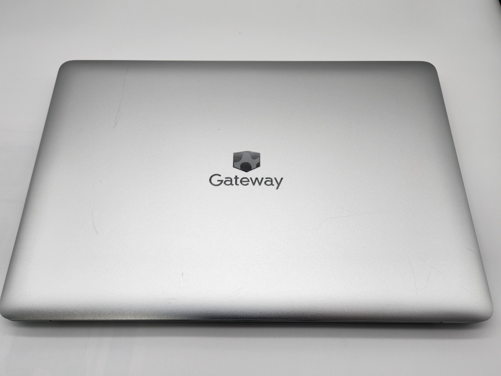 Gateway 14.1″ FHD i3-1005G1 12GB RAM 512GB SSD Win10 Home Fingerprint
